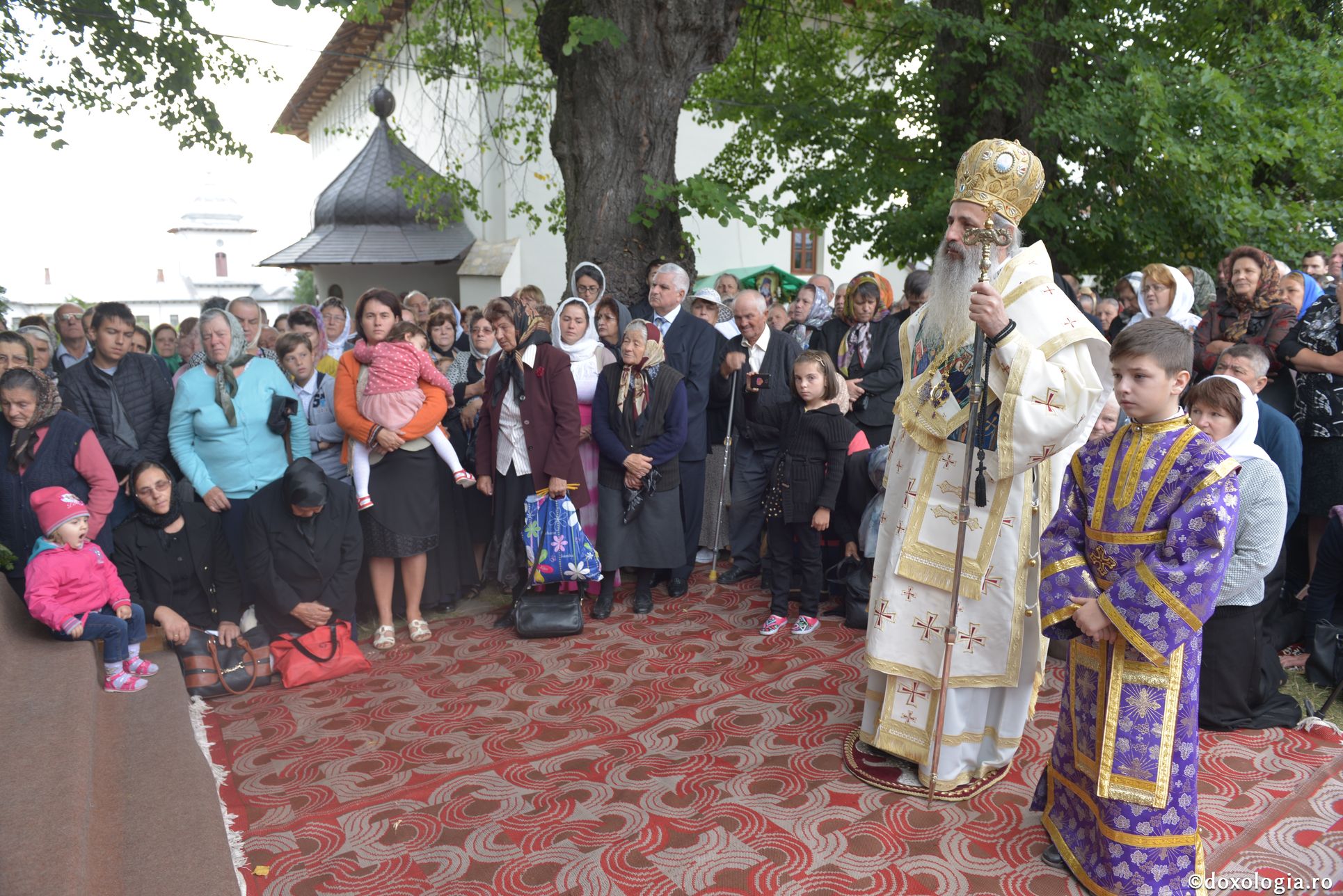 IPS Părinte Teofan, la Mănăstirea Văratec: „Omul este destinat să fie loc în care se aşază Dumnezeu”