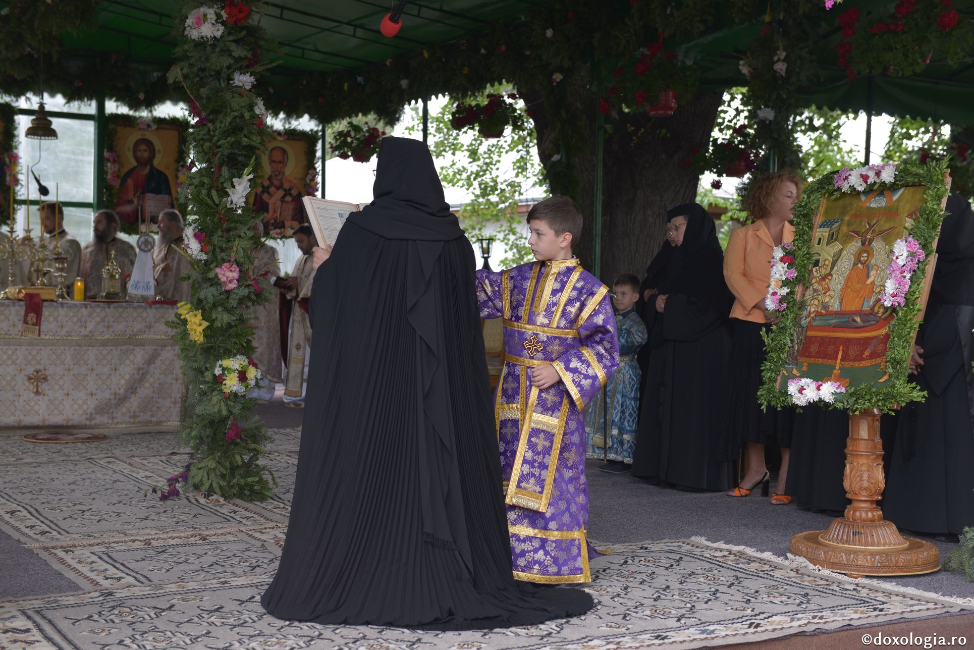 IPS Părinte Teofan, la Mănăstirea Văratec: „Omul este destinat să fie loc în care se aşază Dumnezeu”