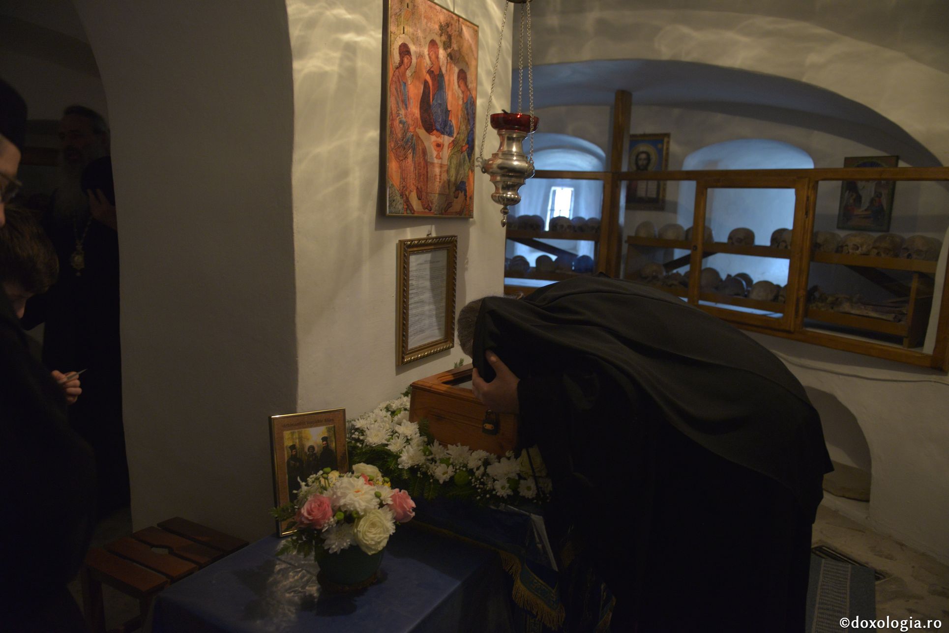 IPS Părinte Teofan, la Mănăstirea Văratec: „Omul este destinat să fie loc în care se aşază Dumnezeu”