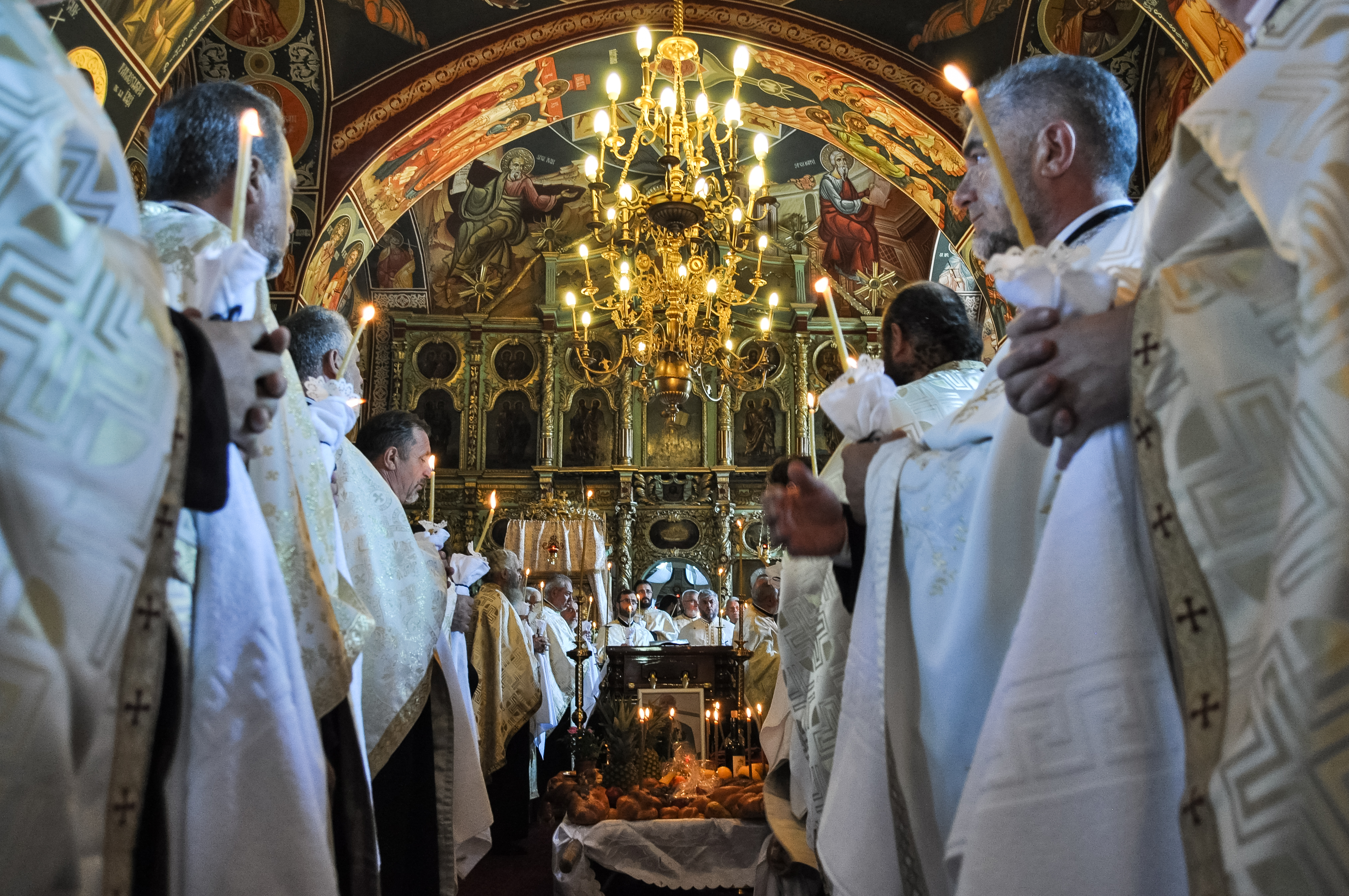 Părintele Viorel Sevastre a fost înmormântat astăzi