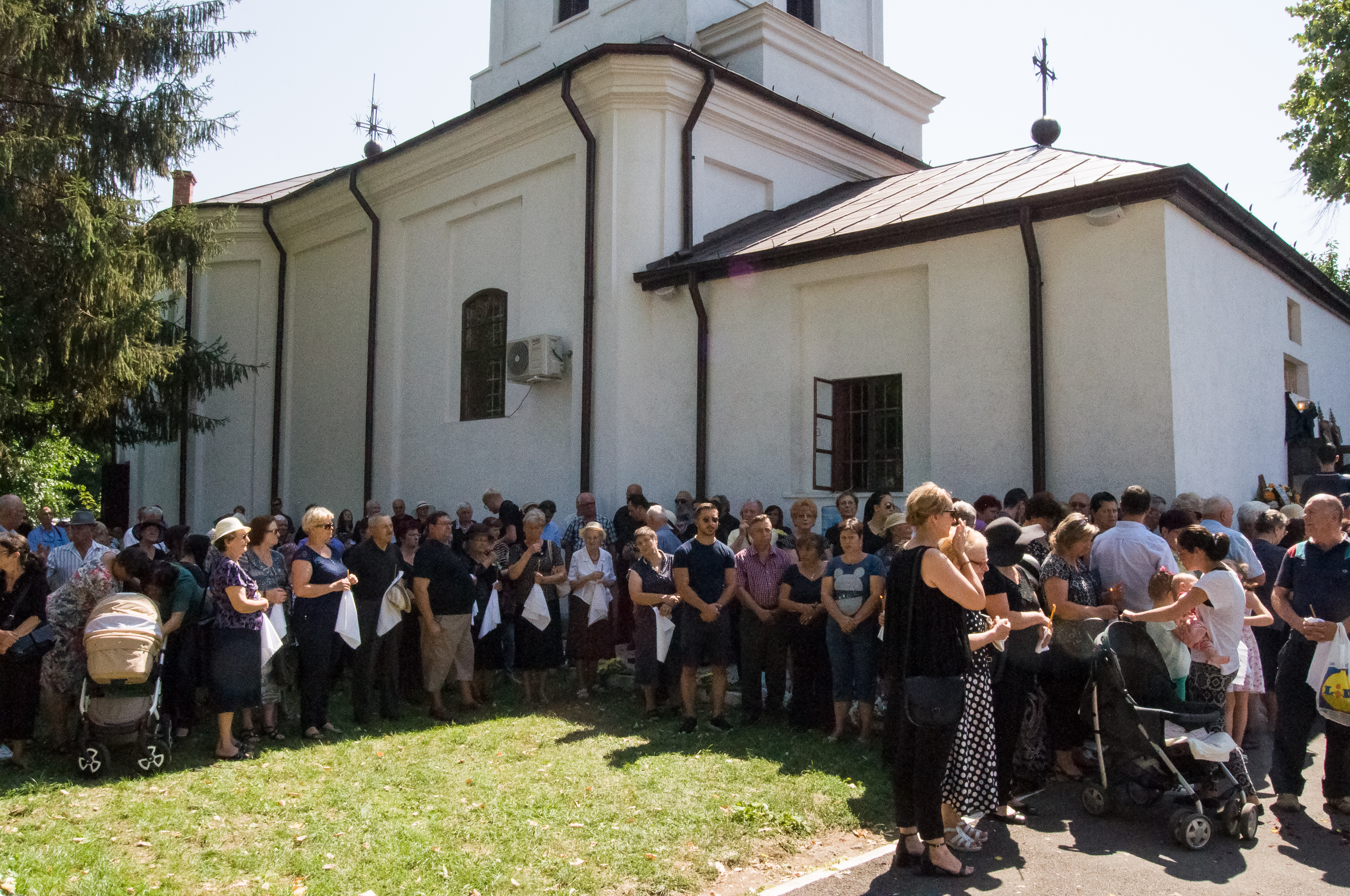 Părintele Viorel Sevastre a fost înmormântat astăzi