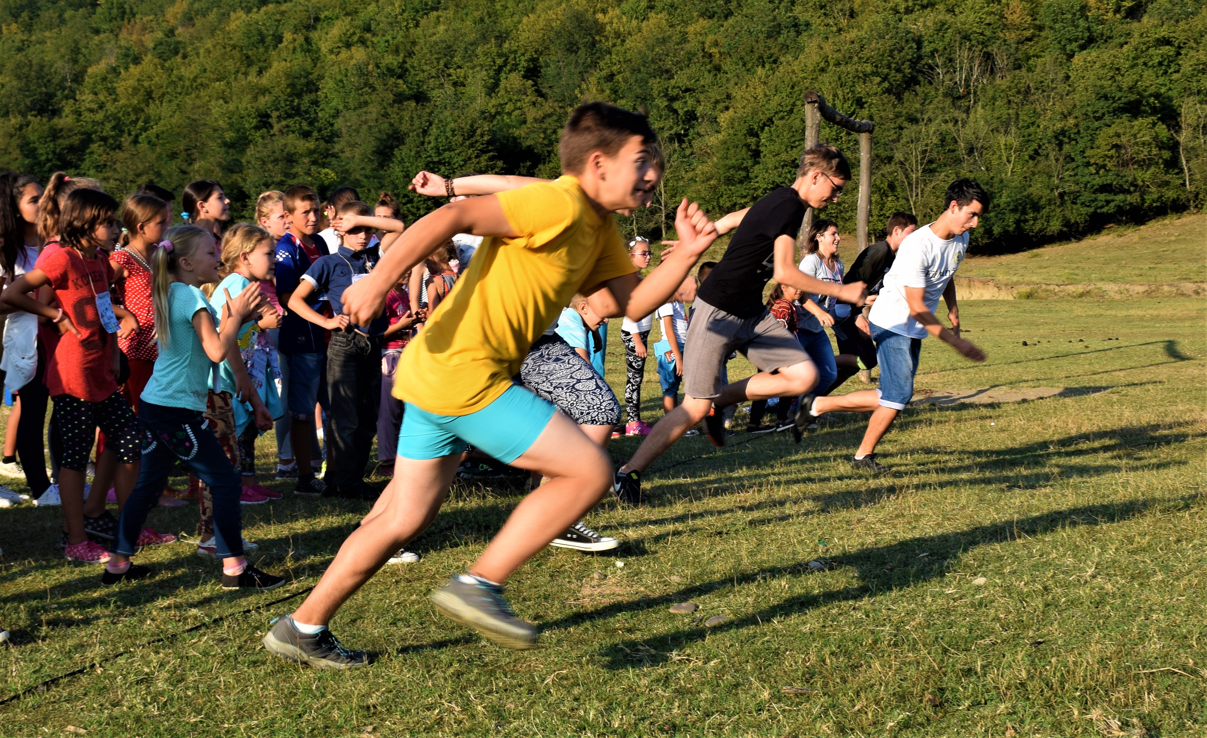 Tabăra din pridvorul satului Giurgeşti