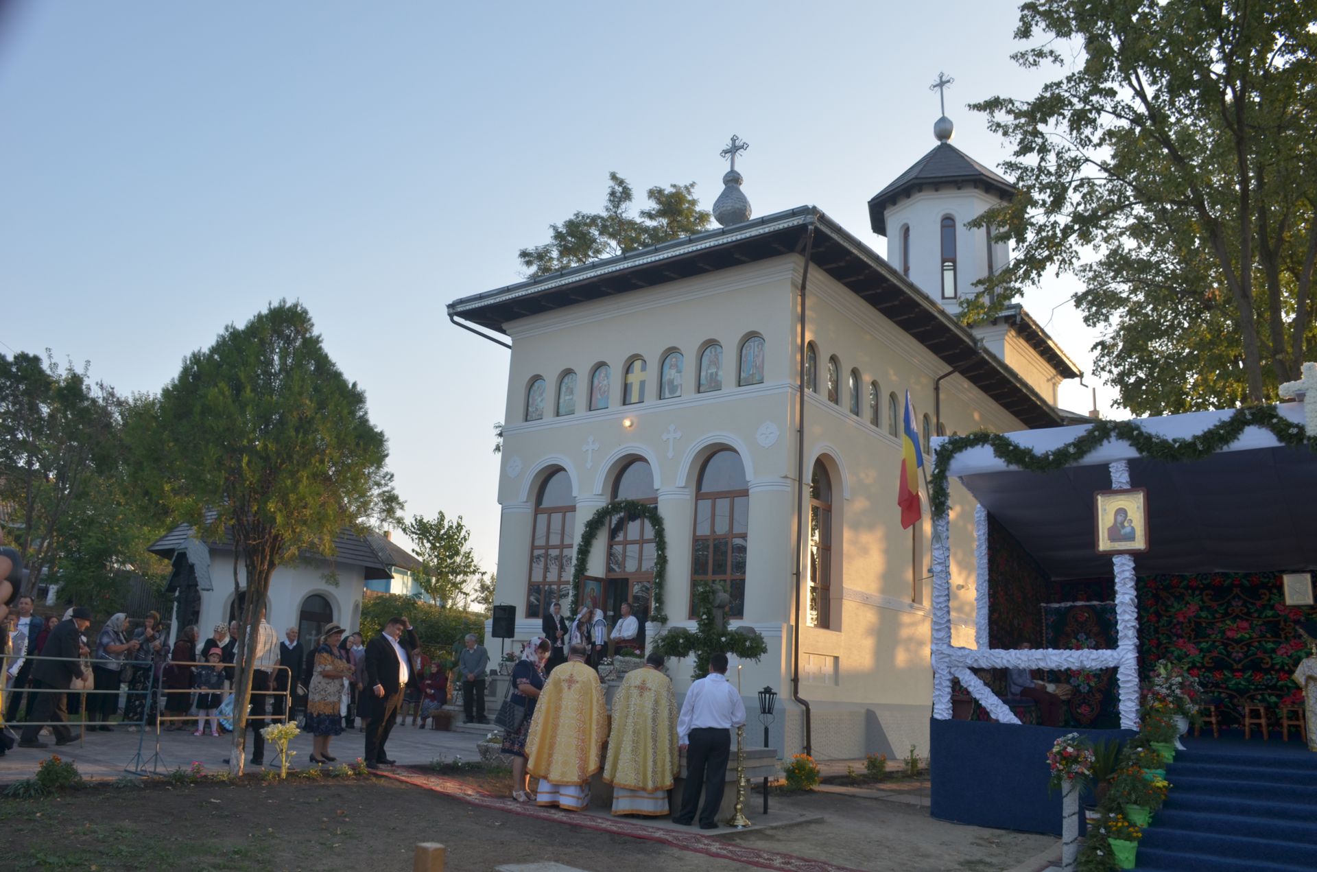 IPS Teofan a resfințit Biserica „Sfântul Mare Mucenic Gheorghe” din Copălău