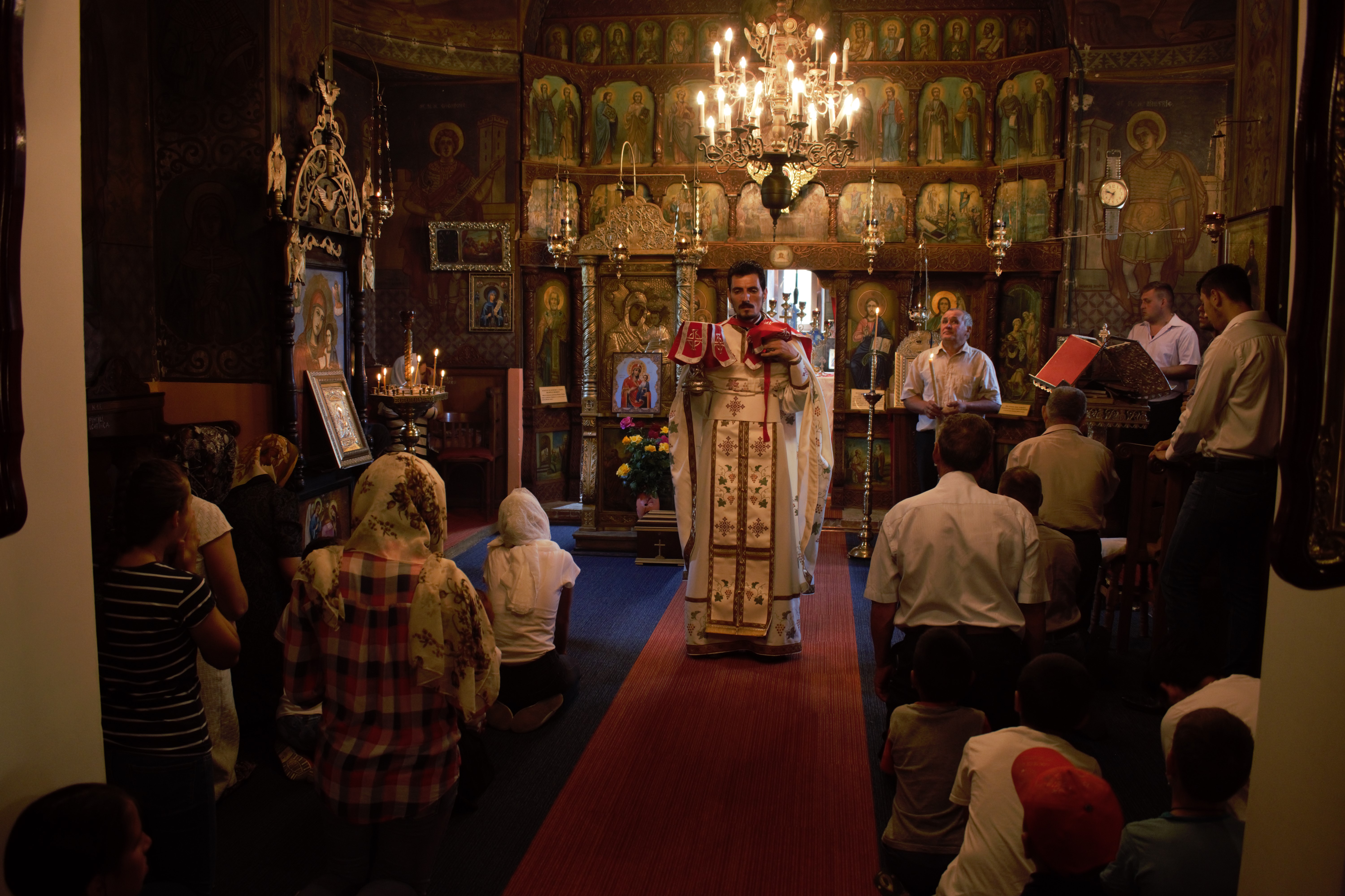 Tabăra din pridvorul satului Giurgeşti