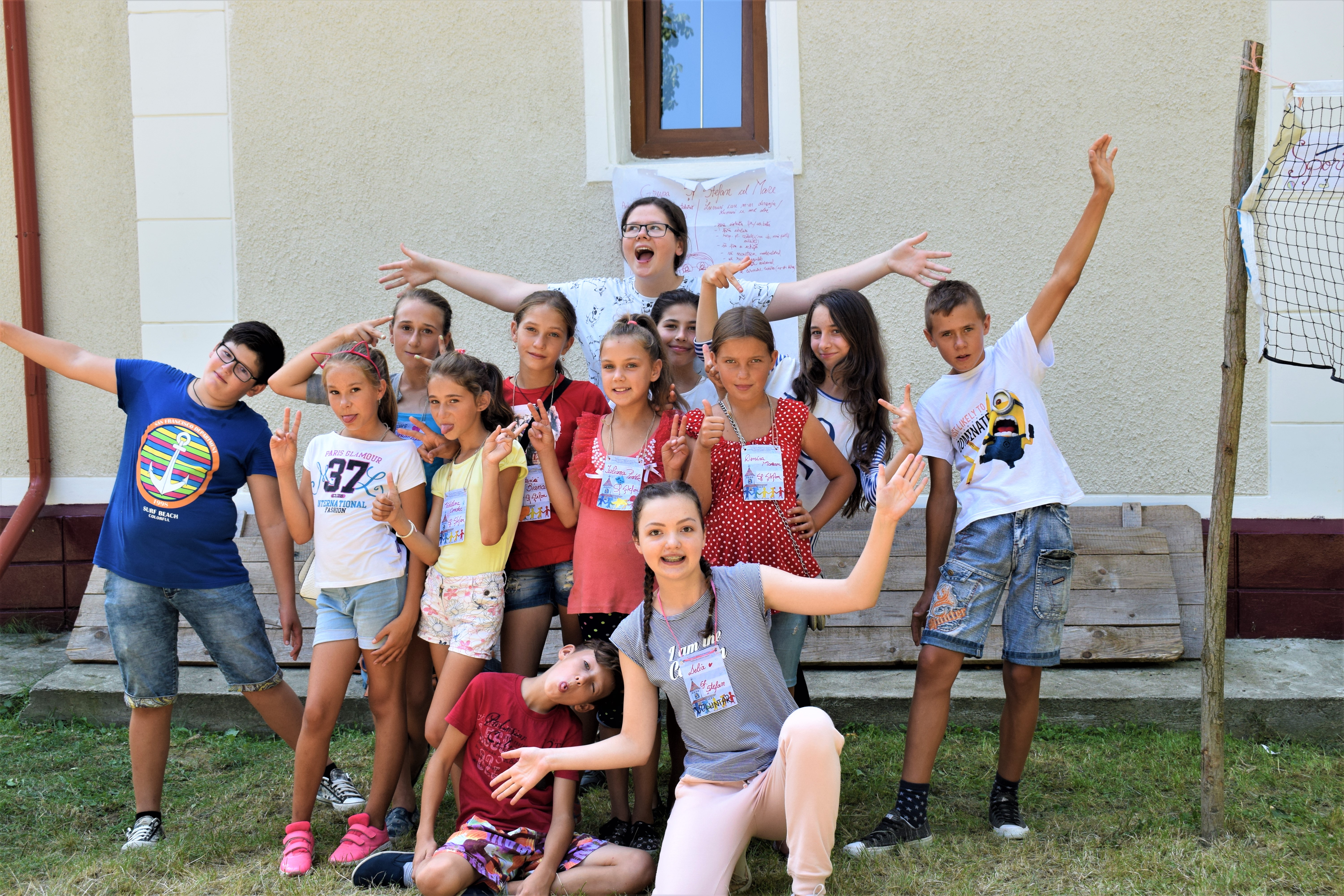 Tabăra din pridvorul satului Giurgeşti