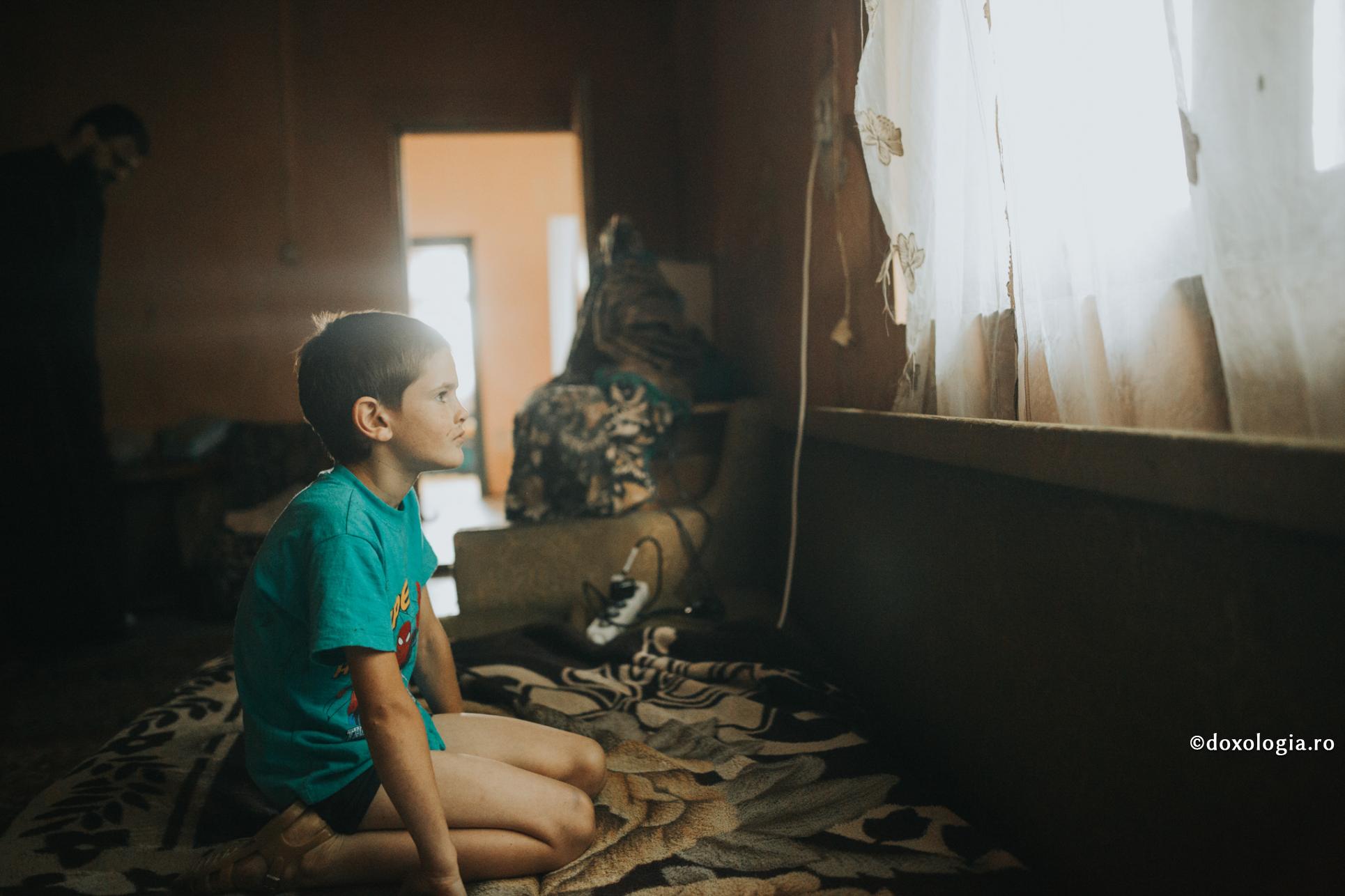 (Video) De ce li se întâmplă lucruri oribile unor oameni minunați?