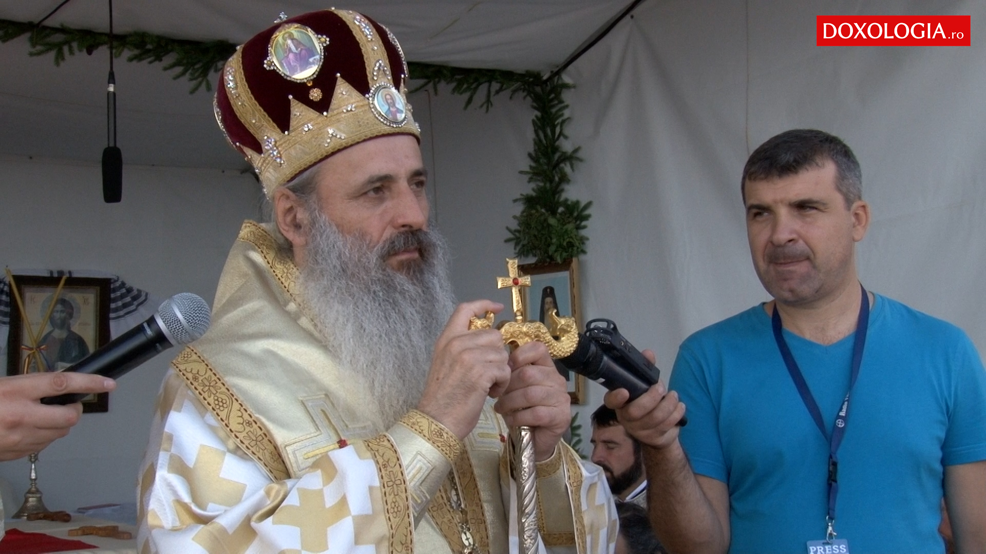 (Video) IPS Teofan: „Experiența Luminii de pe Tabor o putem trăi la fiecare Dumnezeiască Liturghie”