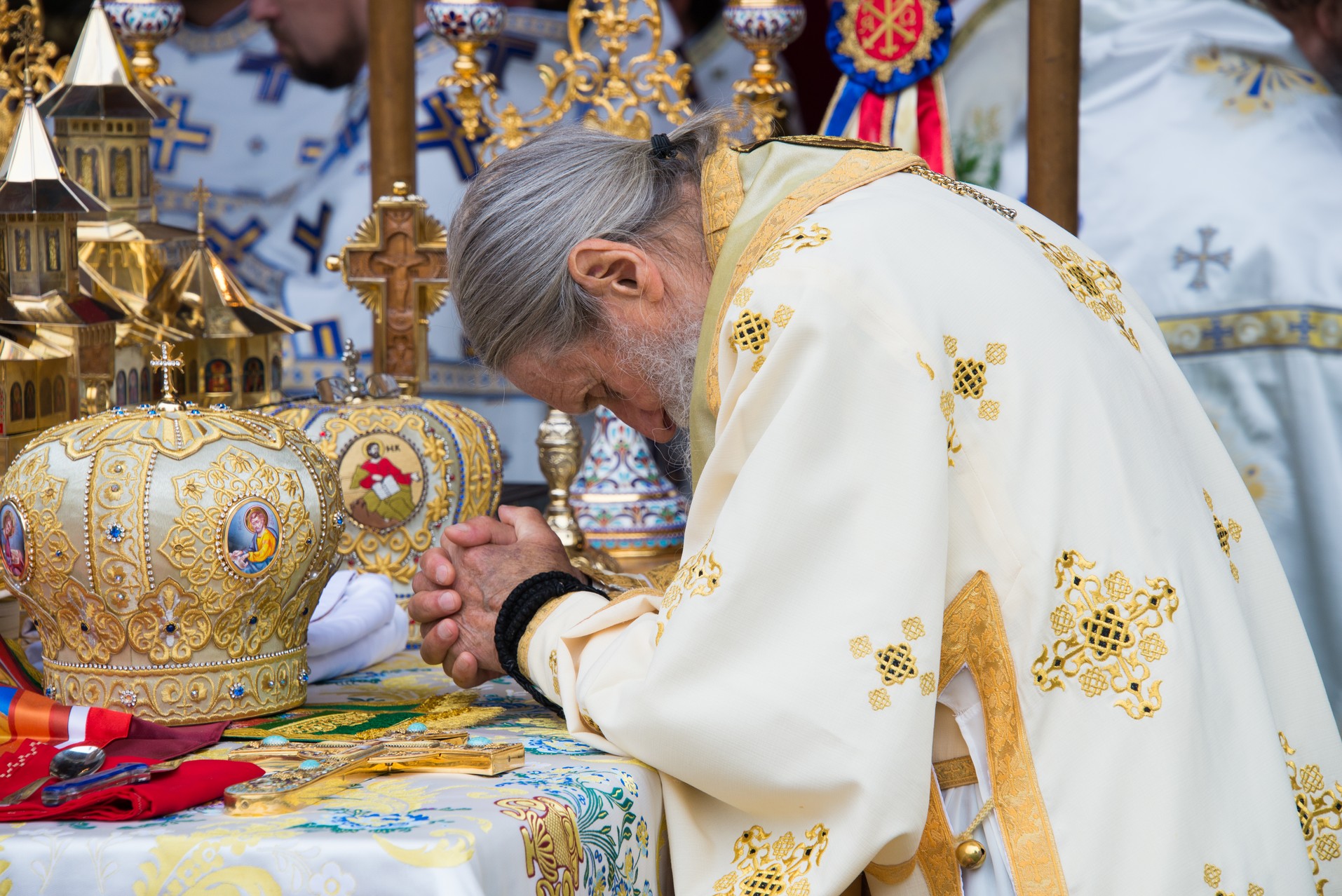 Tripticul sărbătorilor nemţene cinstit prin rugăciuni în Sihăstrie Tripticul sărbătorilor nemţene cinstit prin rugăciuni în Sihăstrie