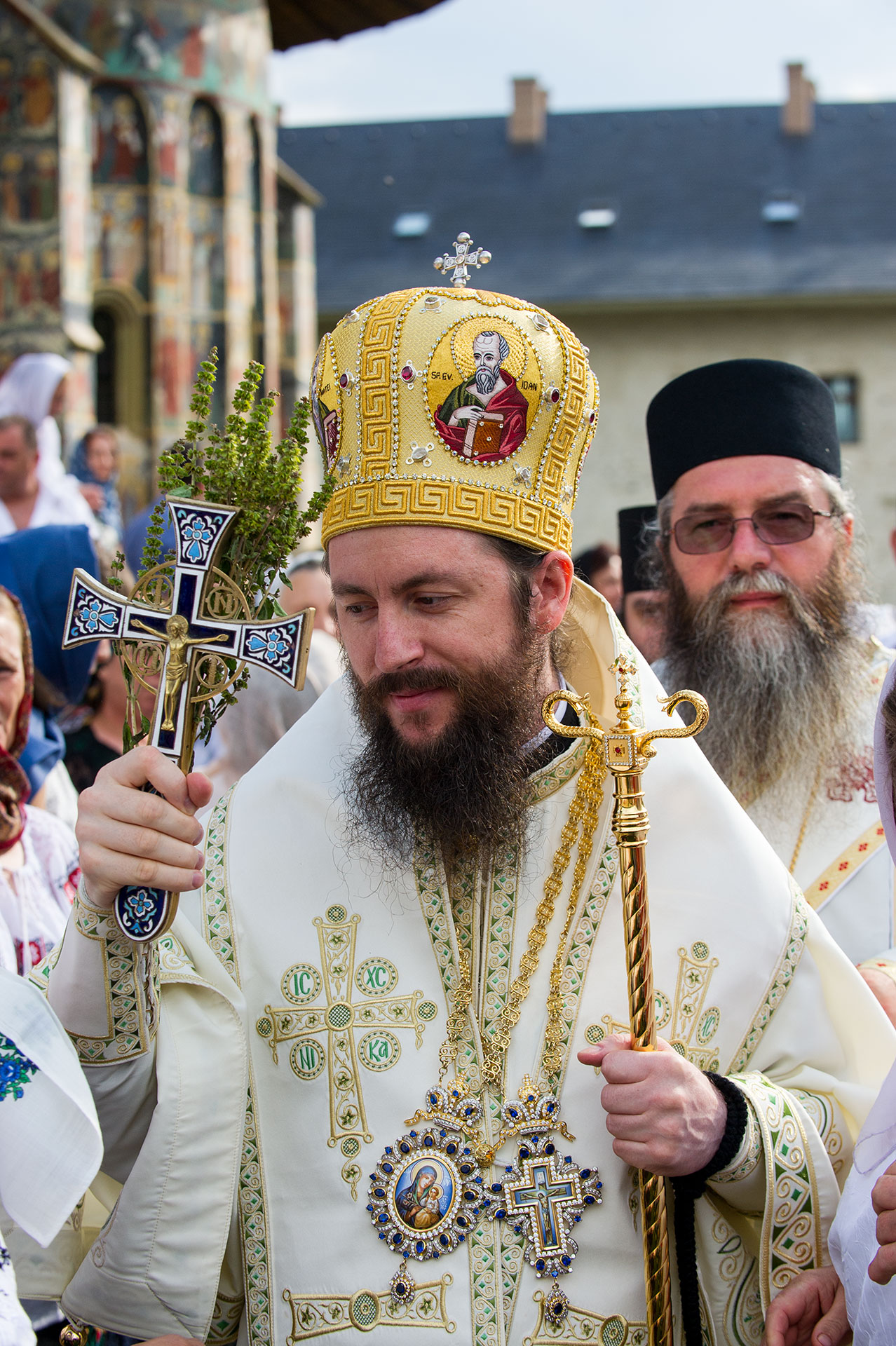 Liturghie arhierească la hramul Mănăstirii Suceviţa Liturghie arhierească la hramul Mănăstirii Suceviţa