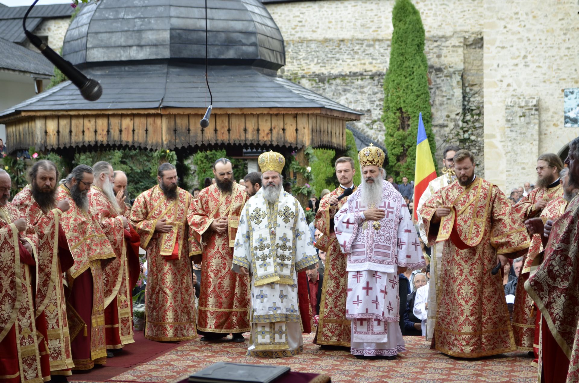 Hram la Mănăstirea Secu, una dintre cele mai vechi așezări monahale din Neamț
