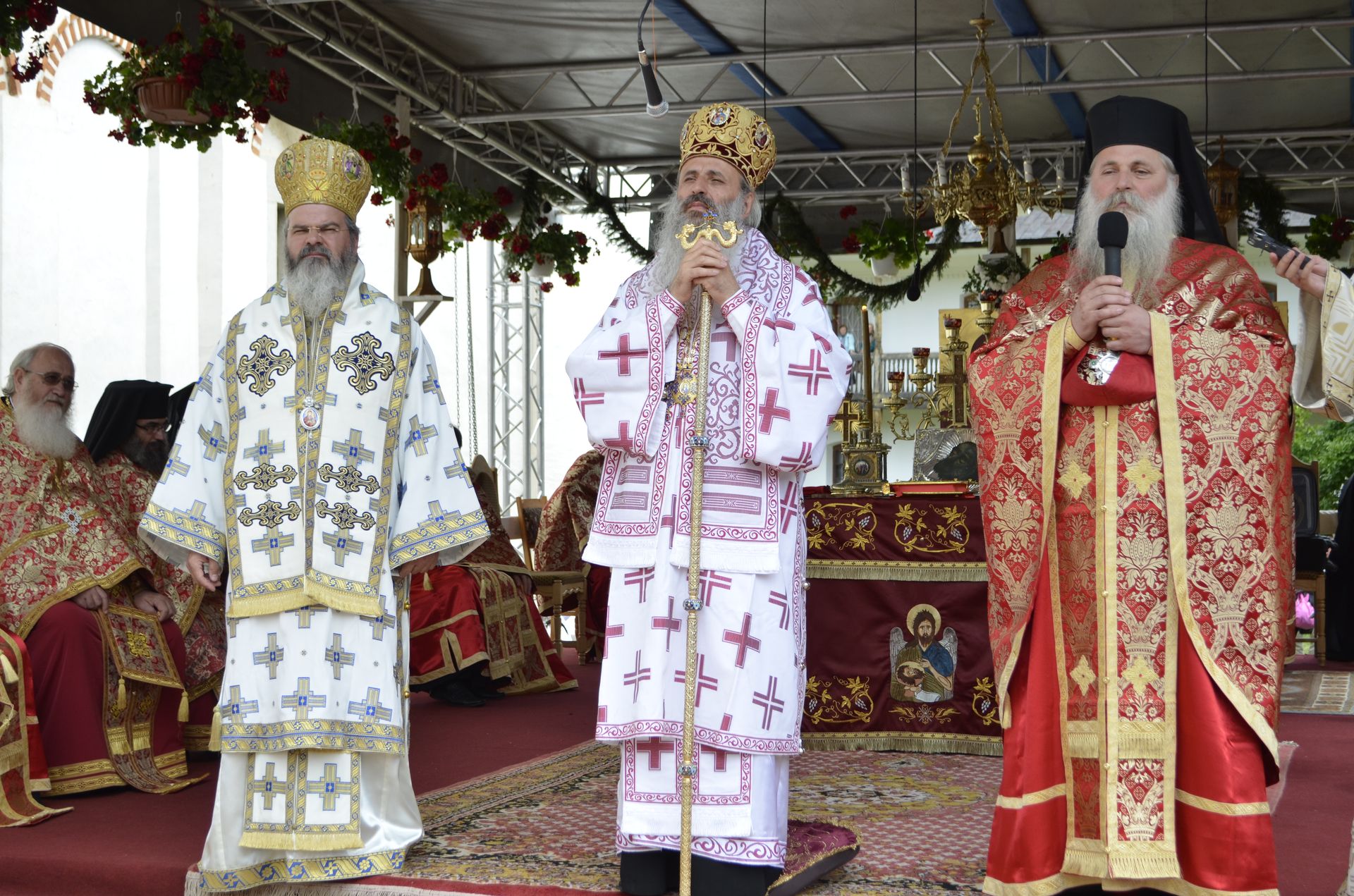 Hram la Mănăstirea Secu, una dintre cele mai vechi așezări monahale din Neamț