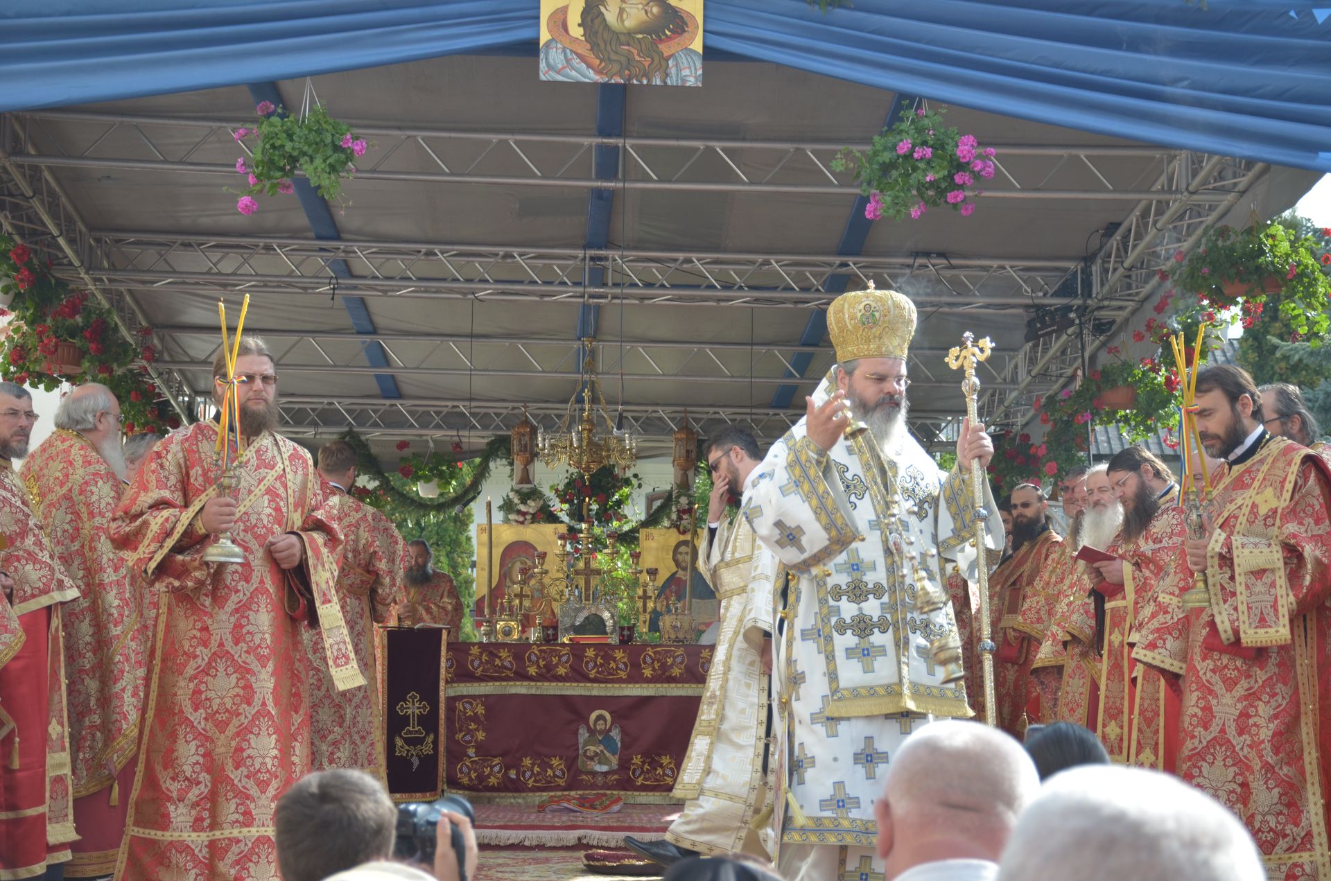 Hram la Mănăstirea Secu, una dintre cele mai vechi așezări monahale din Neamț