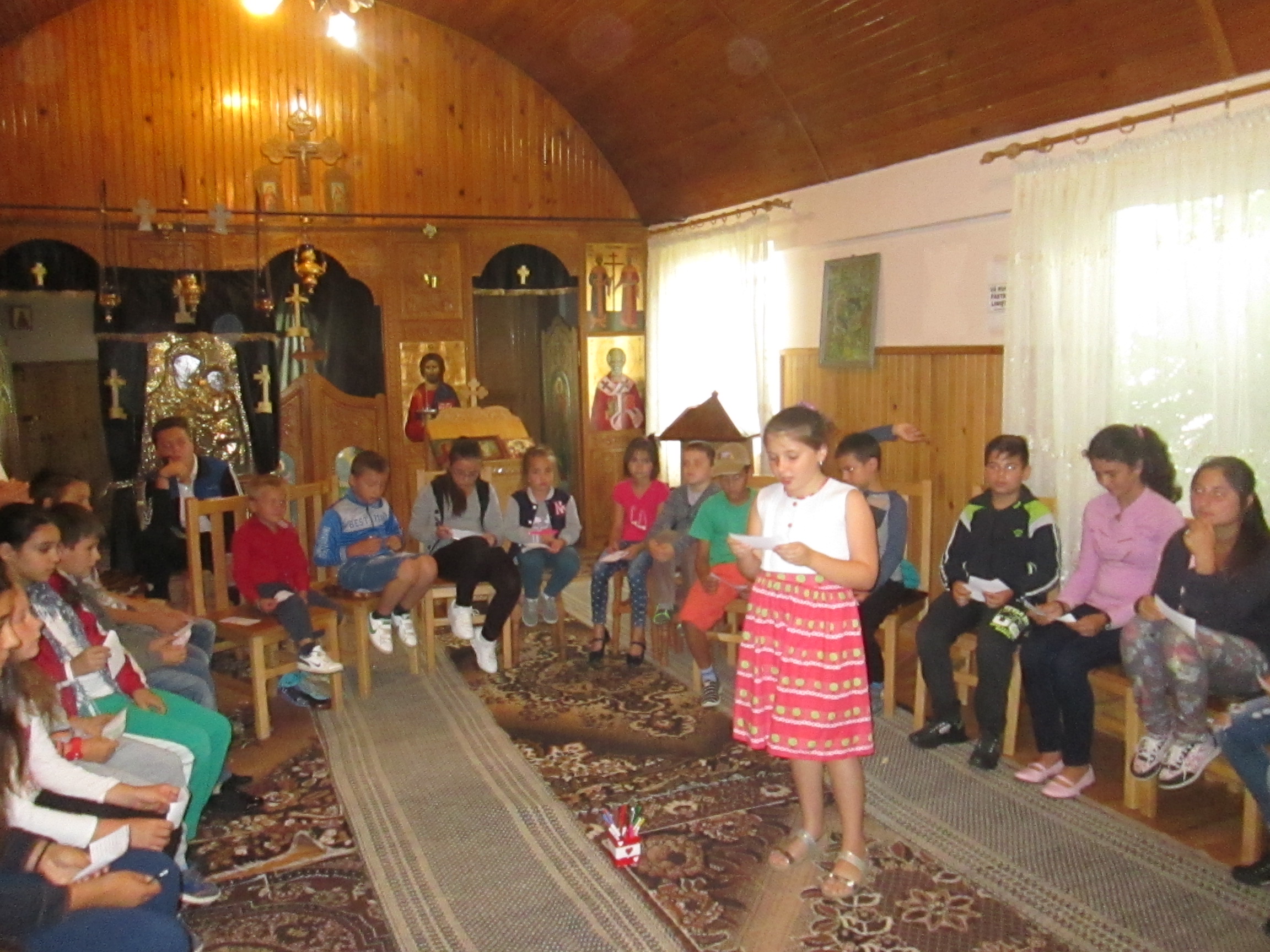 A treia ediţie a şcolii de vară din Poiana Mărului: „Zbor de înger“