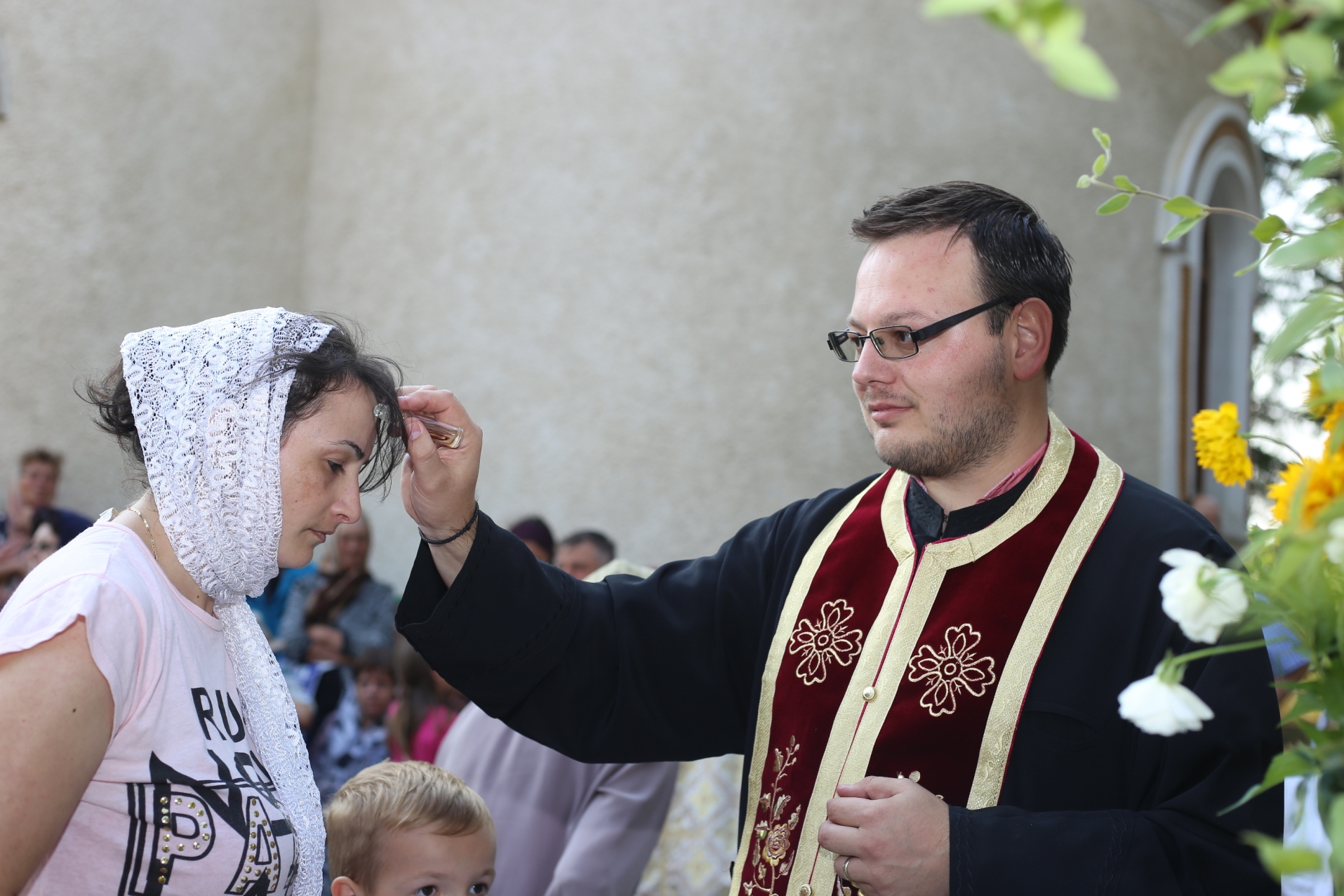 Icoana Maicii Domnului de la Trifeşti, în mijlocul credincioşilor din Poieniţa
