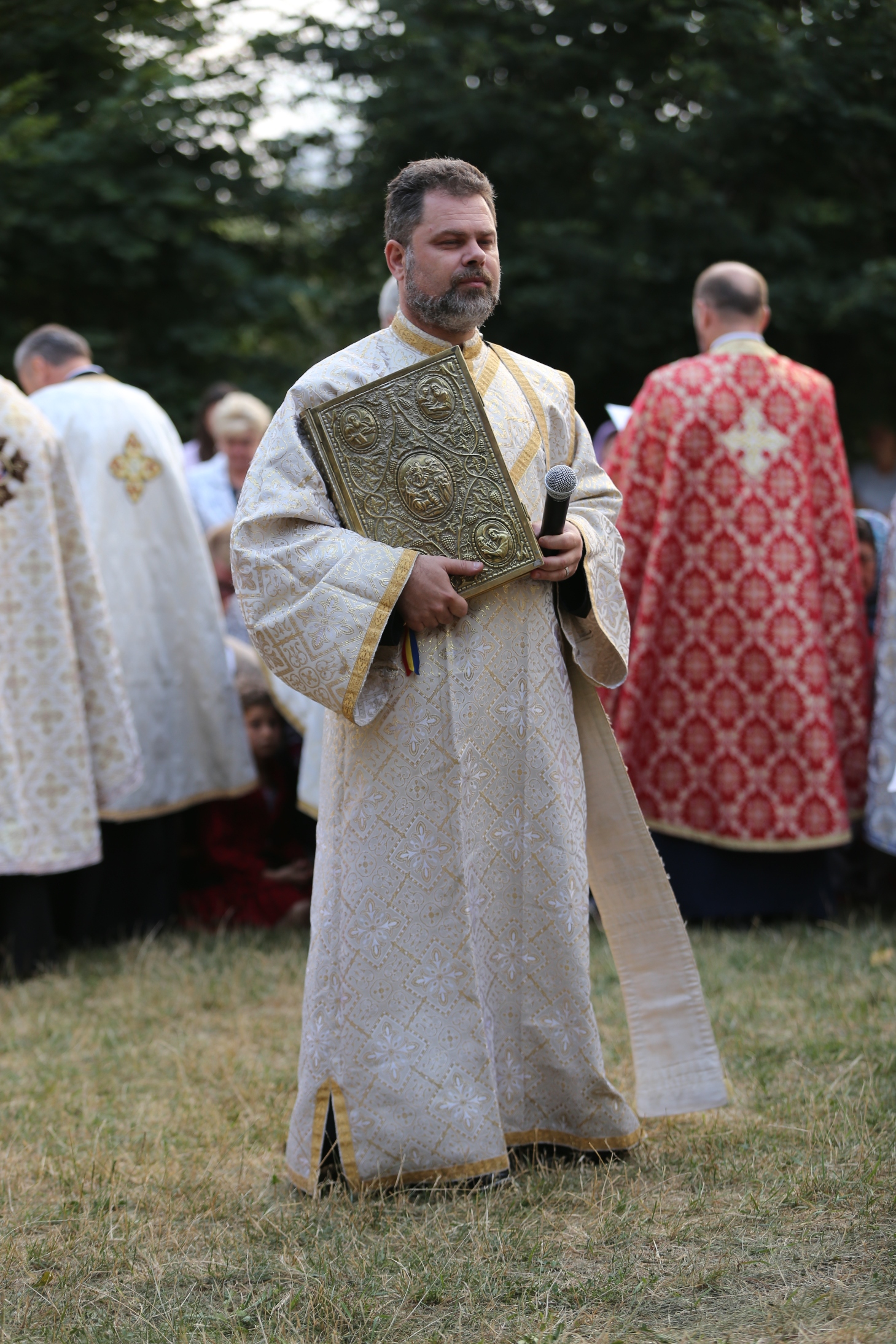 Icoana Maicii Domnului de la Trifeşti, în mijlocul credincioşilor din Poieniţa