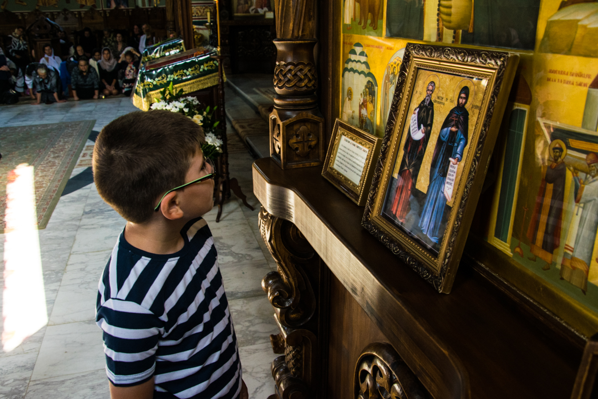 Prima Liturghie săvârşită „acasă“, la mănăstirea de metanie, ca vlădică