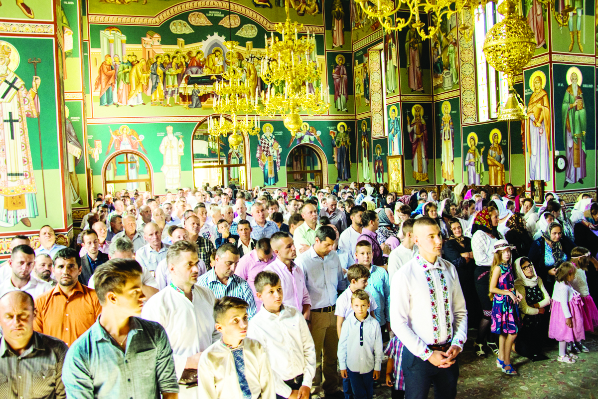 Prima Liturghie săvârşită „acasă“, la mănăstirea de metanie, ca vlădică