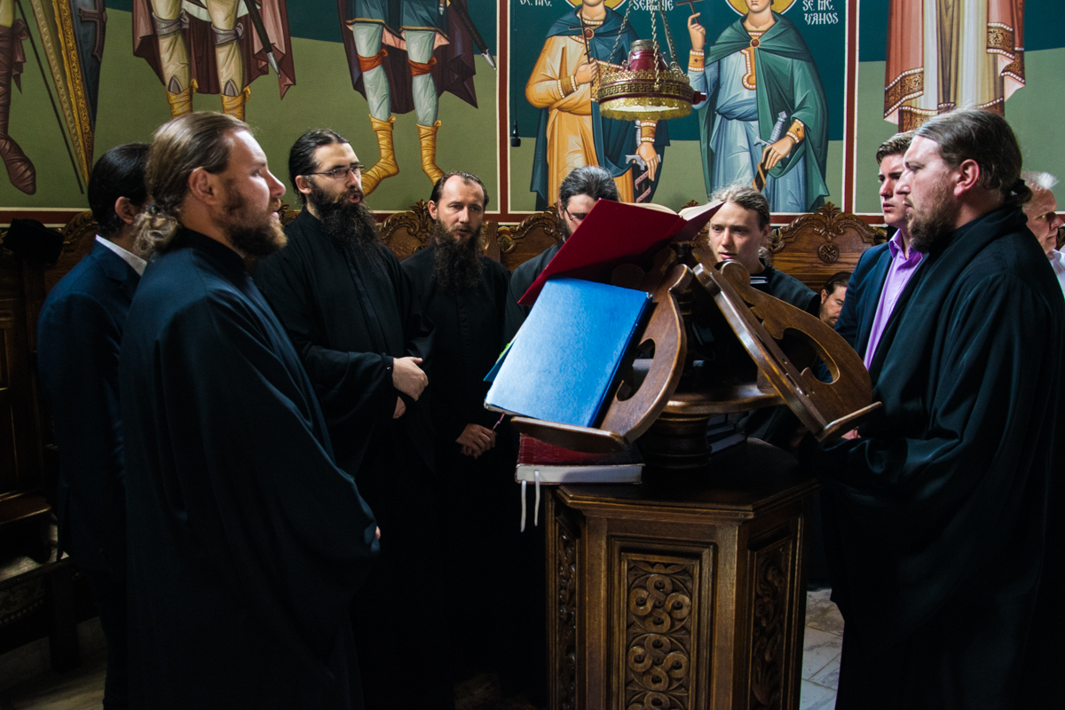 Prima Liturghie săvârşită „acasă“, la mănăstirea de metanie, ca vlădică