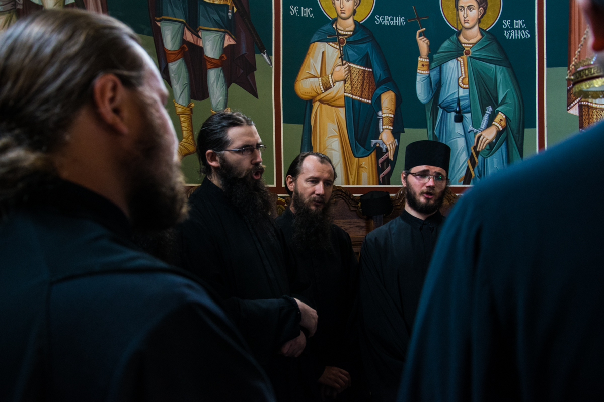 Prima Liturghie săvârşită „acasă“, la mănăstirea de metanie, ca vlădică