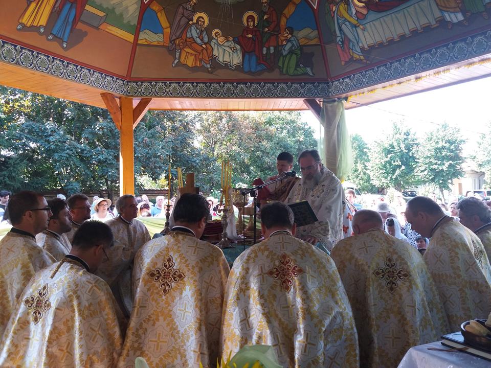 Sărbătoare la Biserica Precista din municipiul Bacău Sărbătoare la Biserica Precista din municipiul Bacău