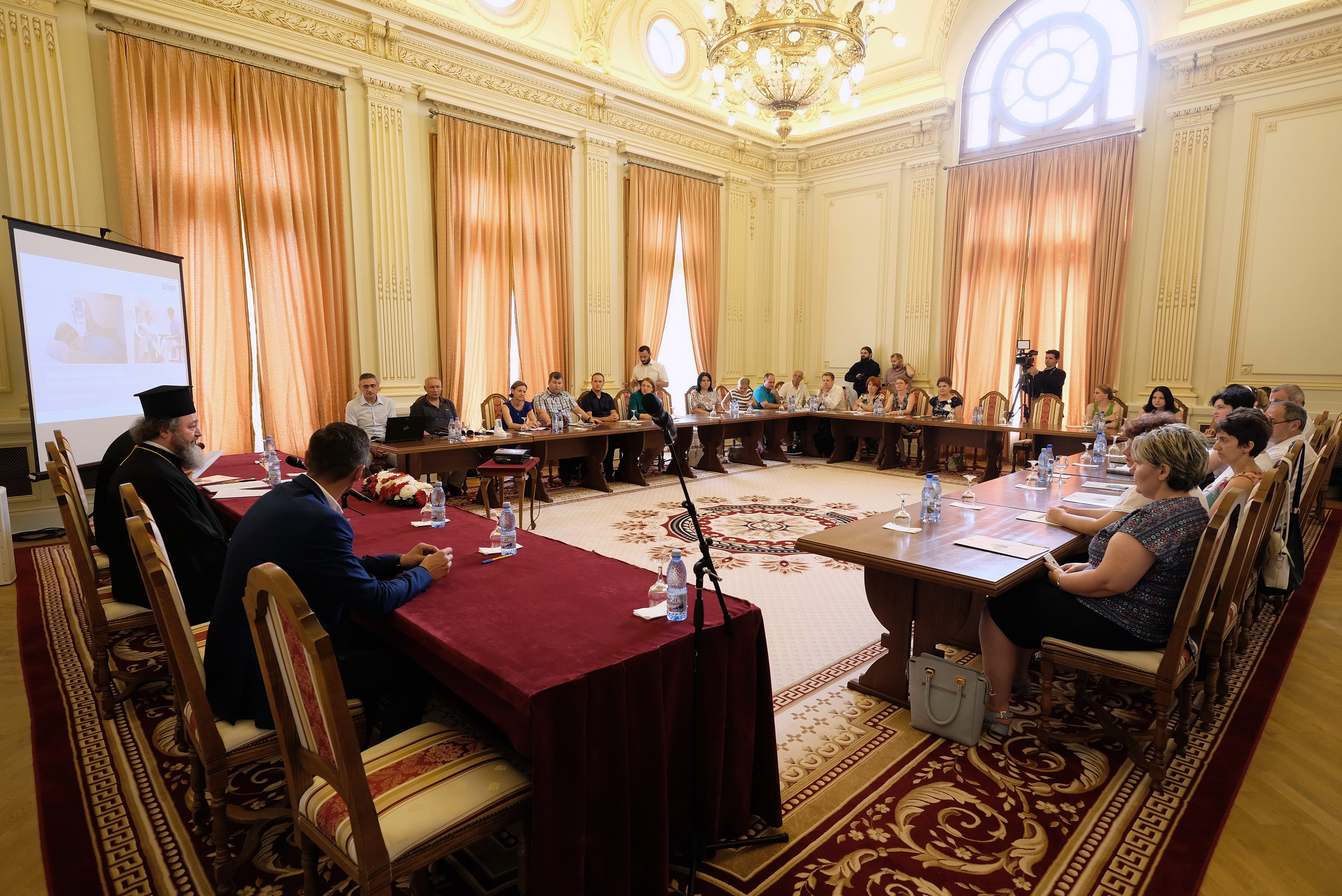 Patriarhia Română a donat dispozitive medicale pentru douăzeci de spitale din țară