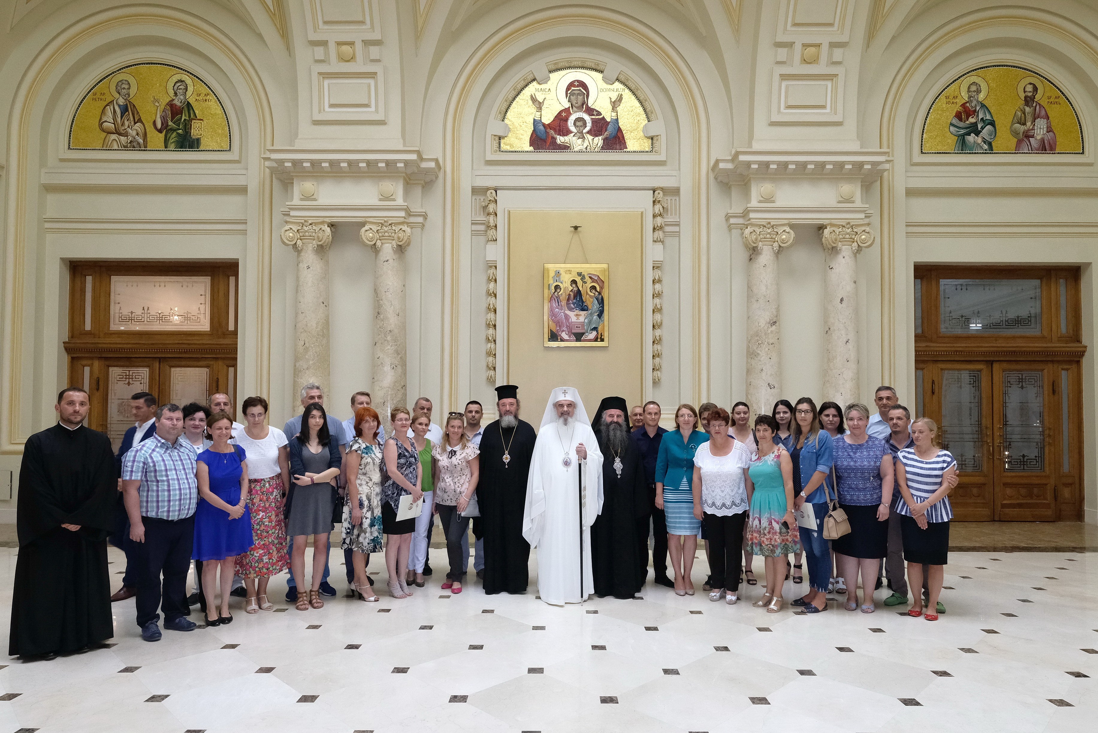 Patriarhia Română a donat dispozitive medicale pentru douăzeci de spitale din țară