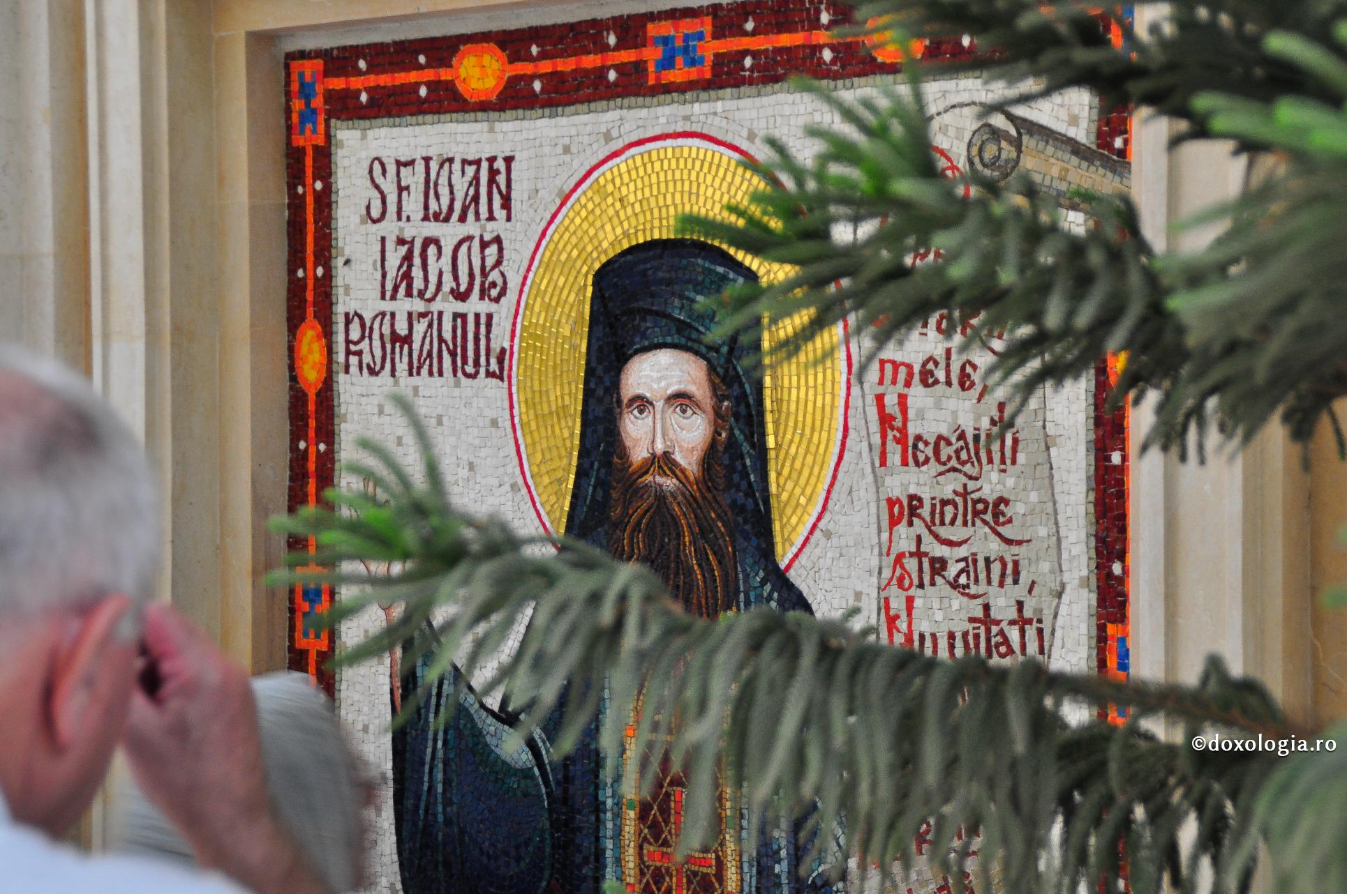 (Video) Sfântul care a trăit la 30 de metri deasupra unui pârâu