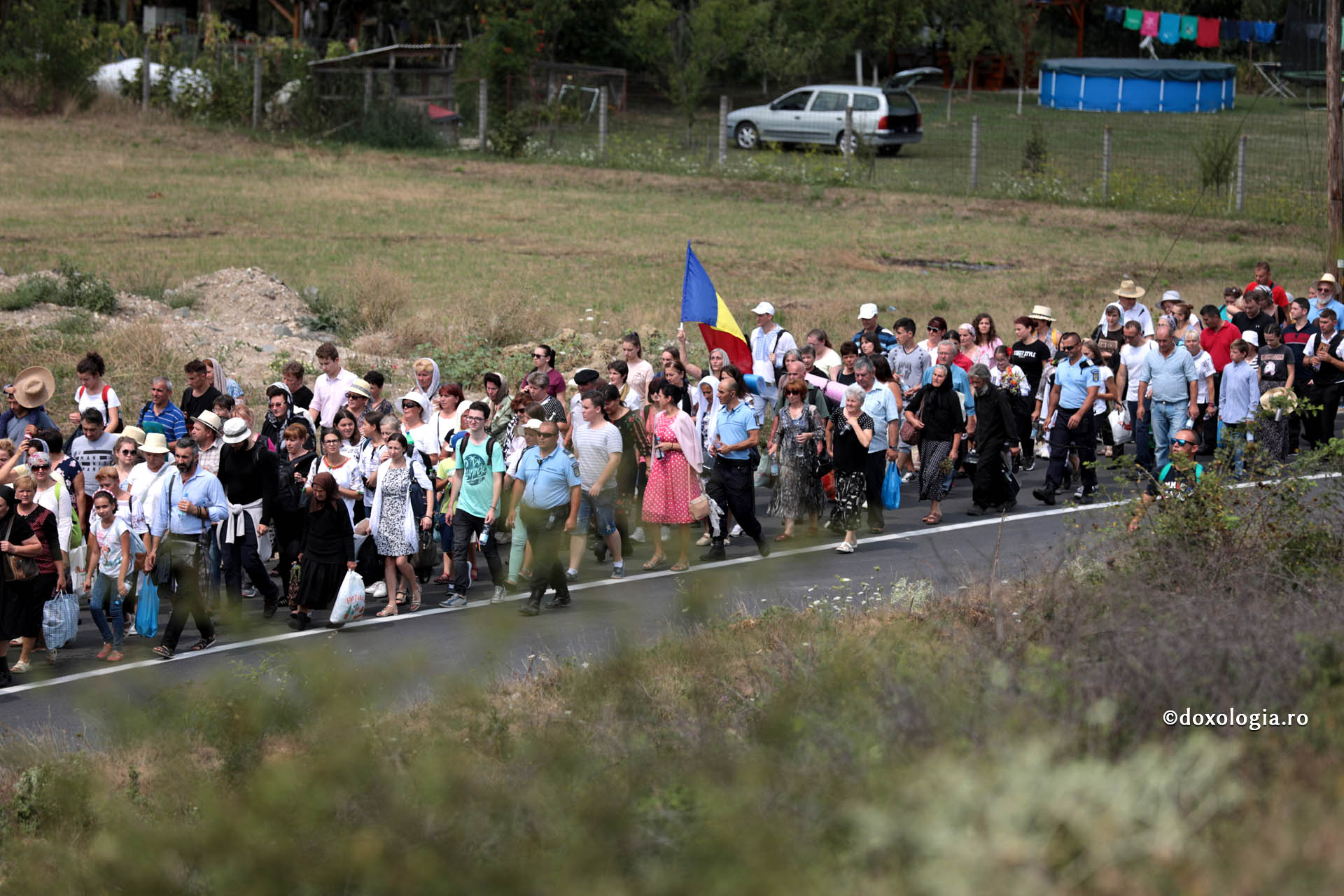 Foto: Oana Nechifor (Video) IPS Andrei - Cuvânt de binecuvântare către pelerini