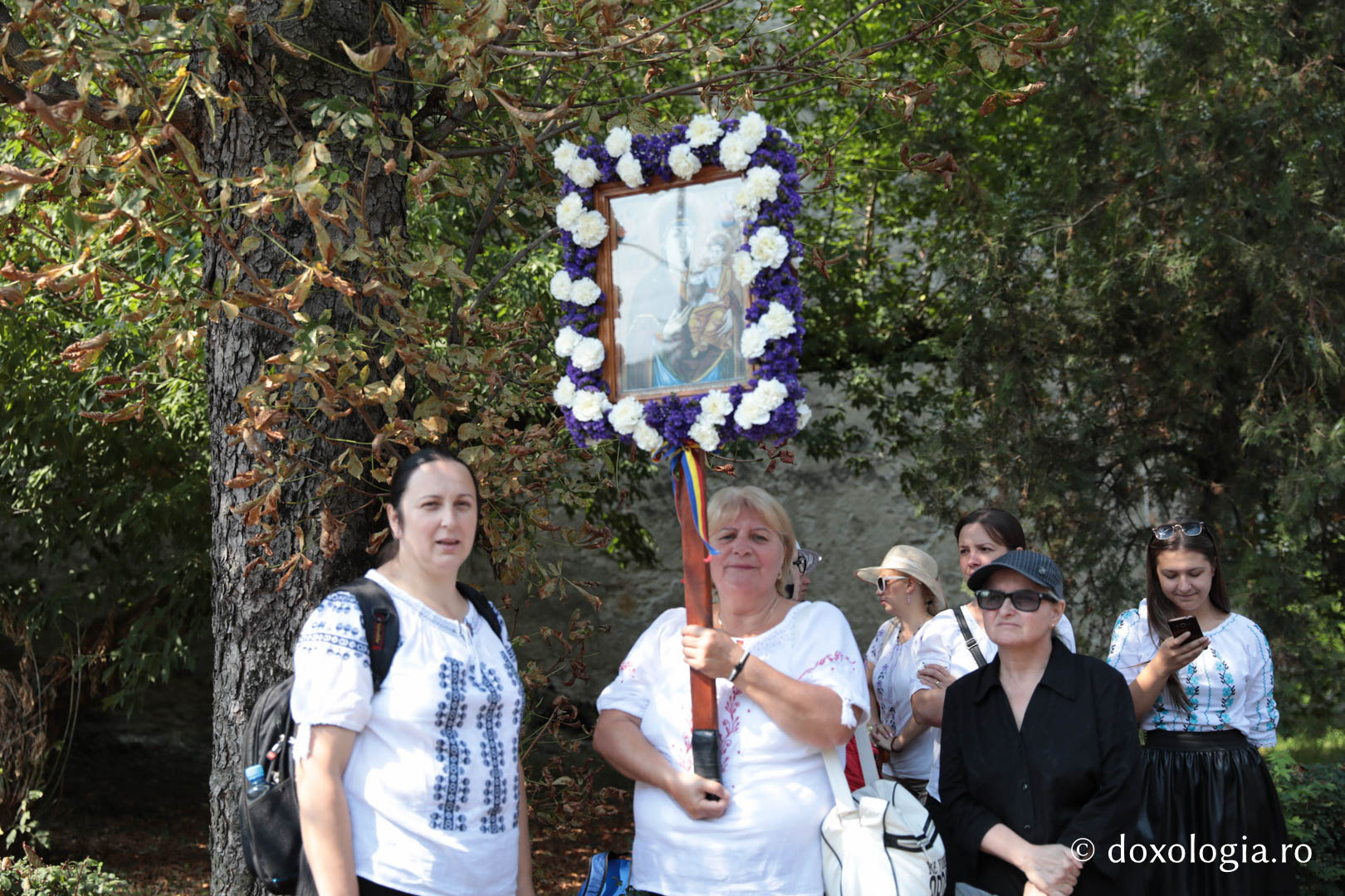 Procesiunea „La Nicula colo-n deal” a avut loc astăzi în județul Cluj