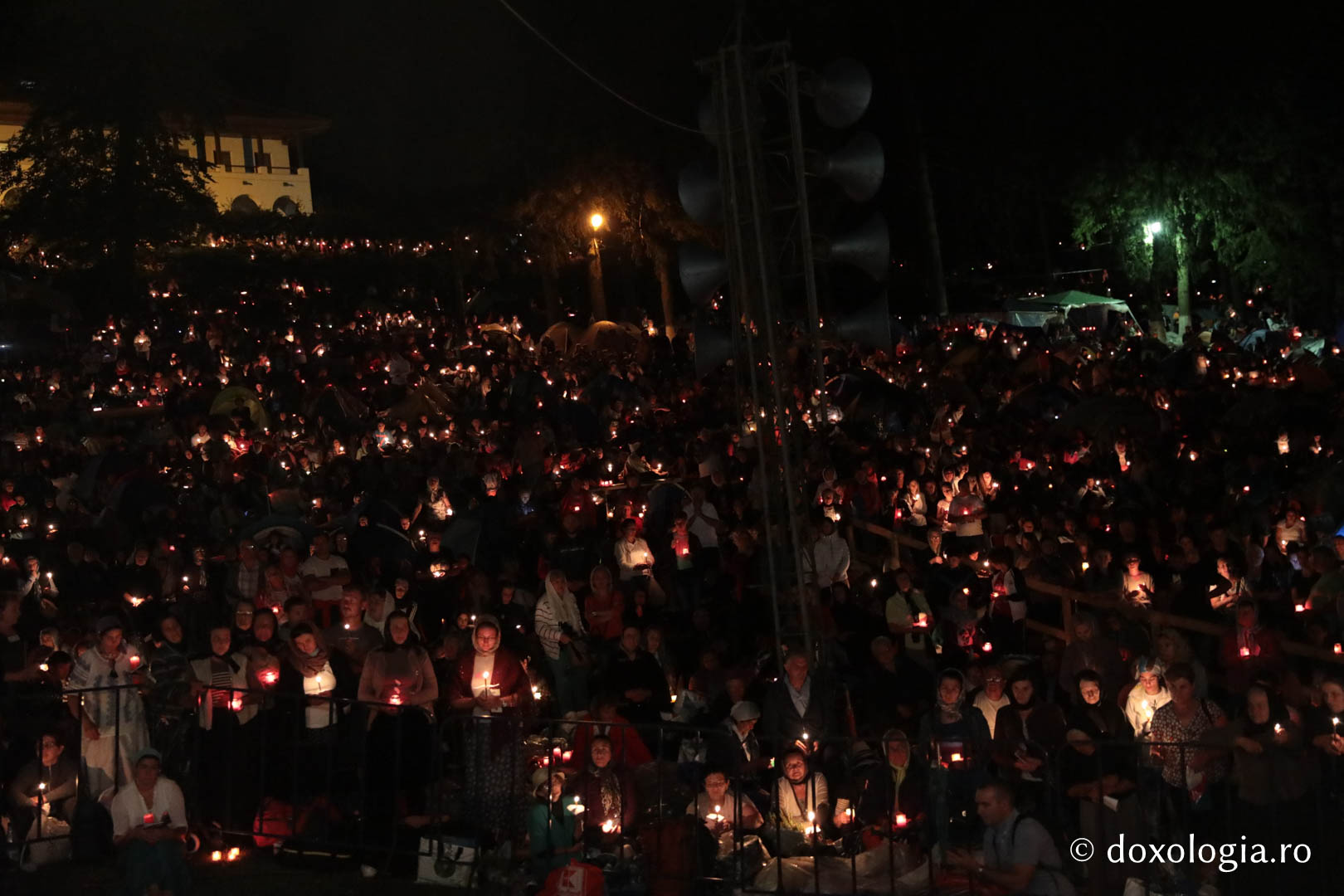 Prohodul Maicii Domnului la Mănăstirea Nicula