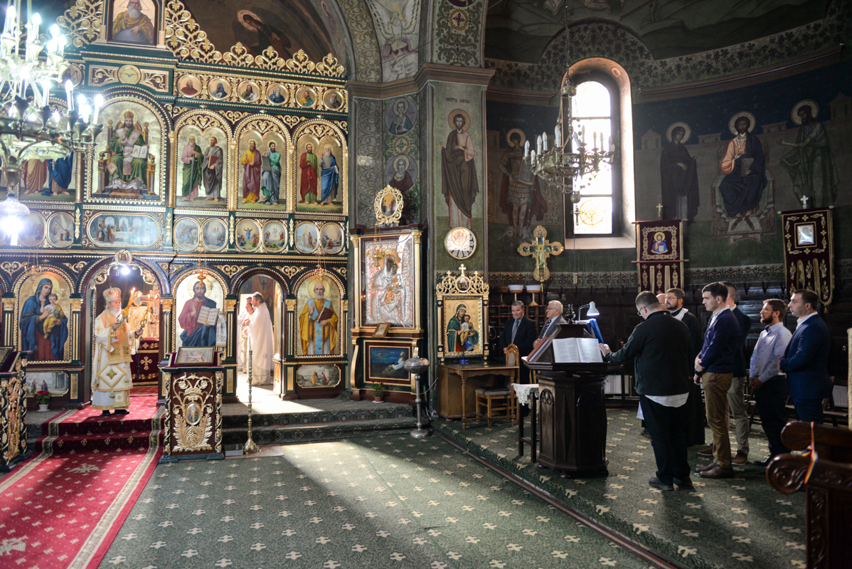 Promoţia 2002-2007 a Seminarului Teologic Liceal Ortodox Suceava a sărbătorit 10 ani de la absolvire