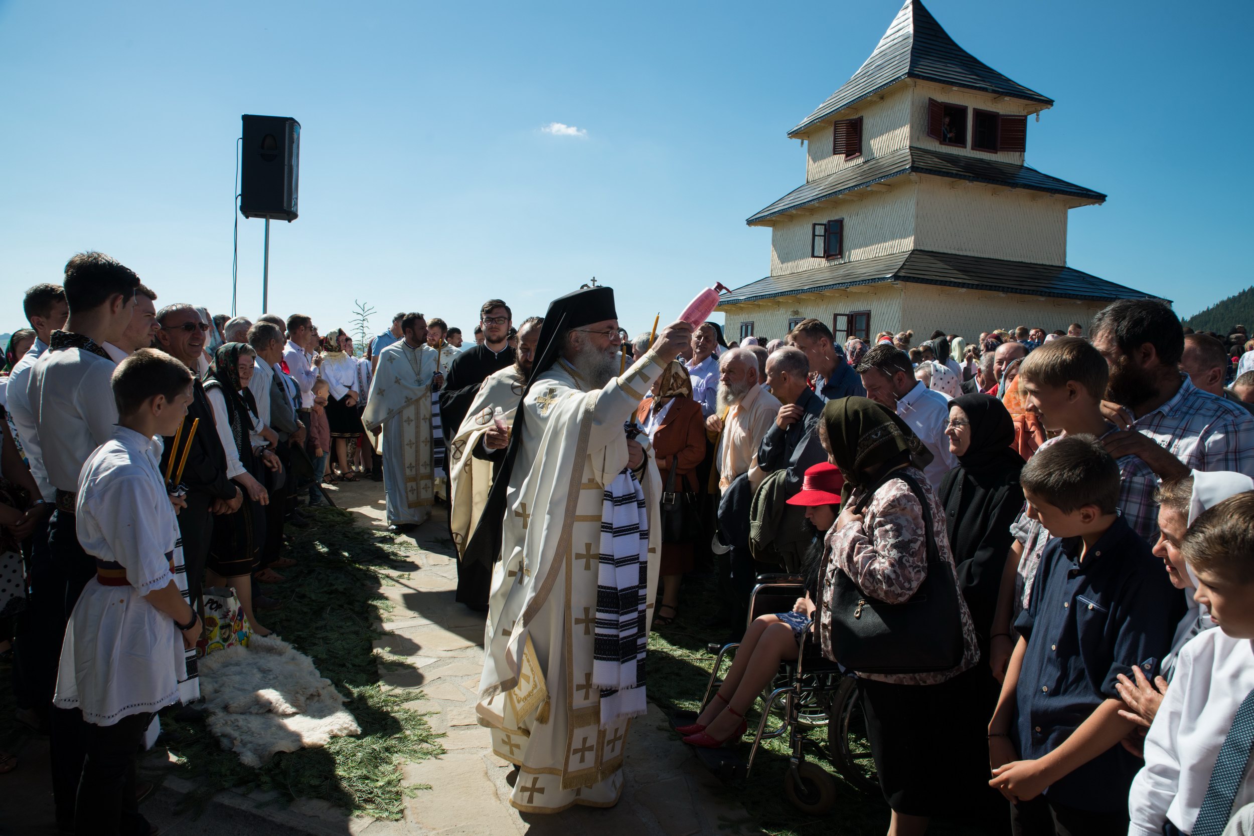 Sfinţirea Schitului „Sfântul Proroc Ilie” - Salaş, oficiată de doi ierarhi