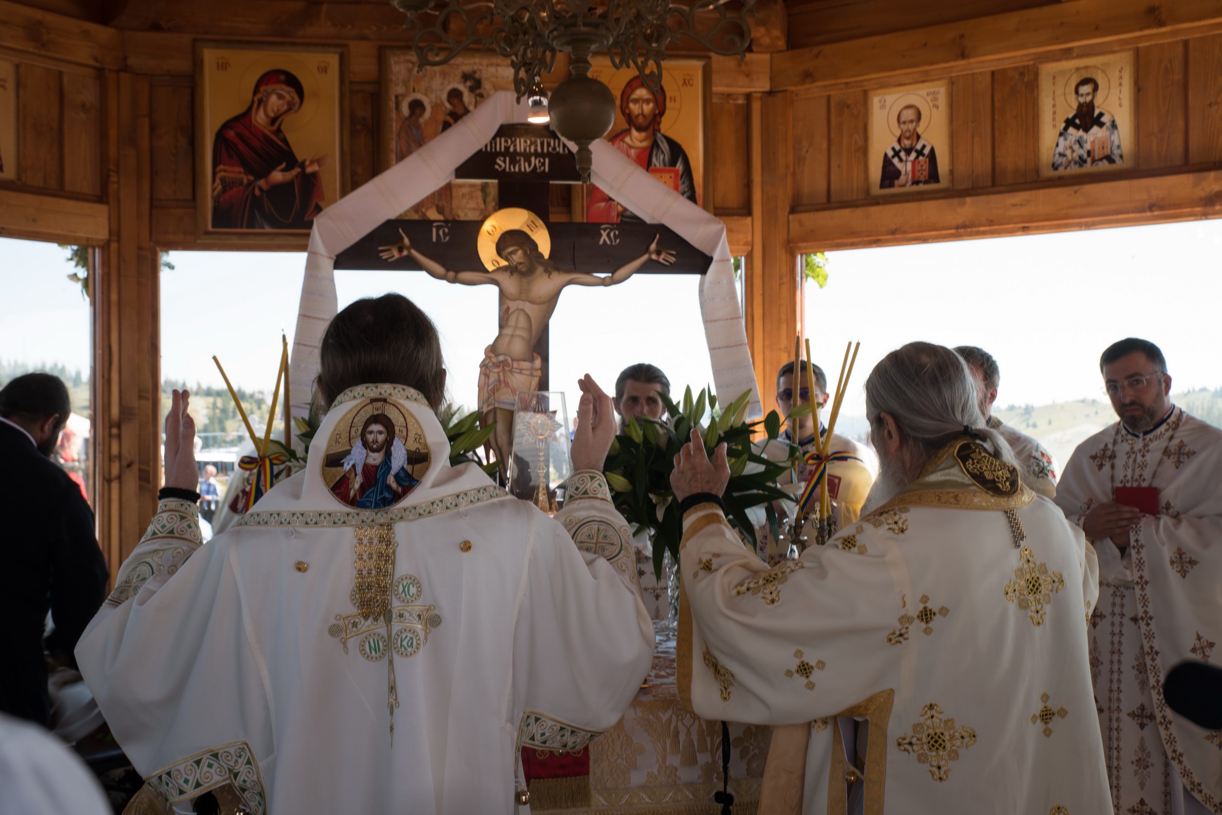 Sfinţirea Schitului „Sfântul Proroc Ilie” - Salaş, oficiată de doi ierarhi