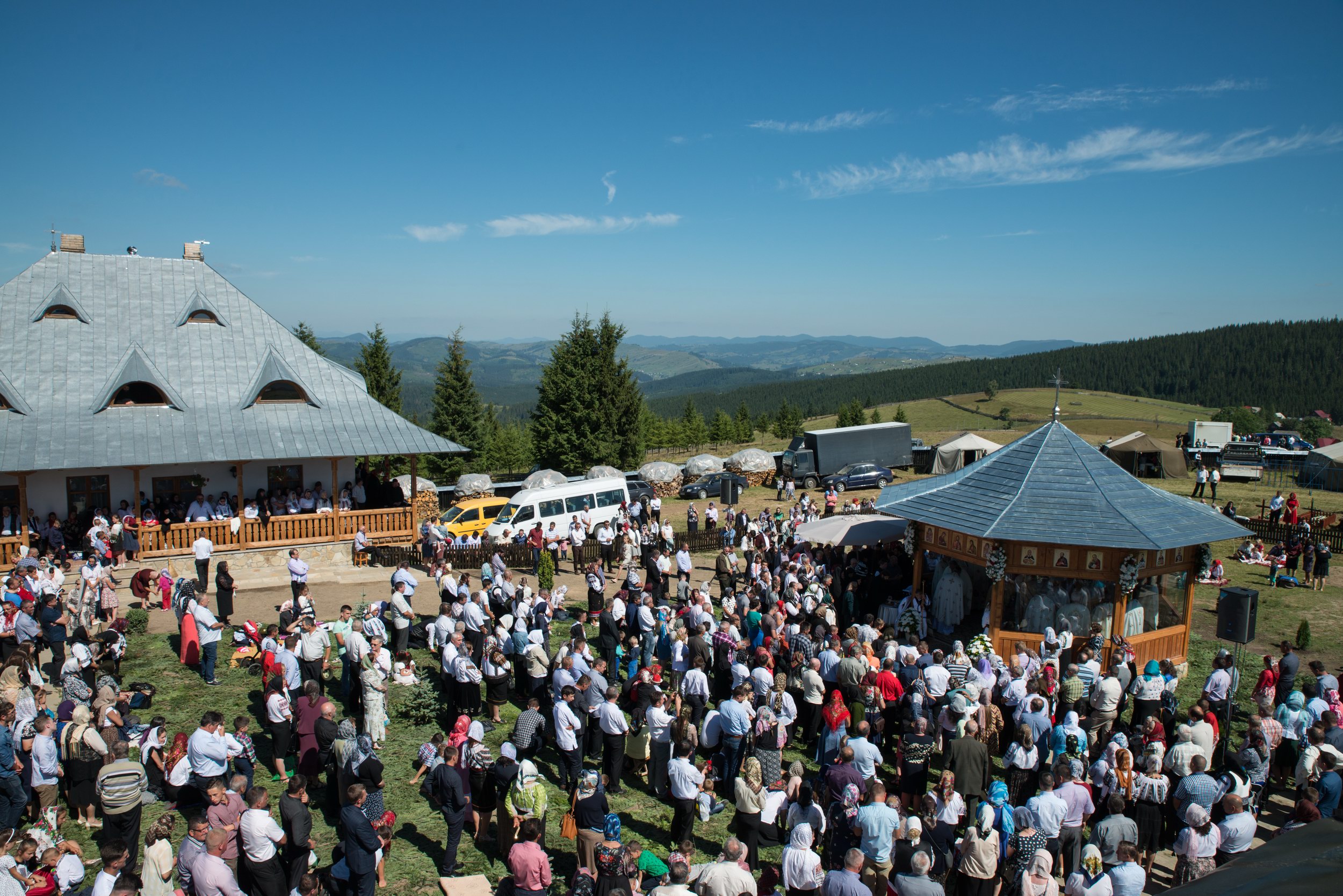 Sfinţirea Schitului „Sfântul Proroc Ilie” - Salaş, oficiată de doi ierarhi