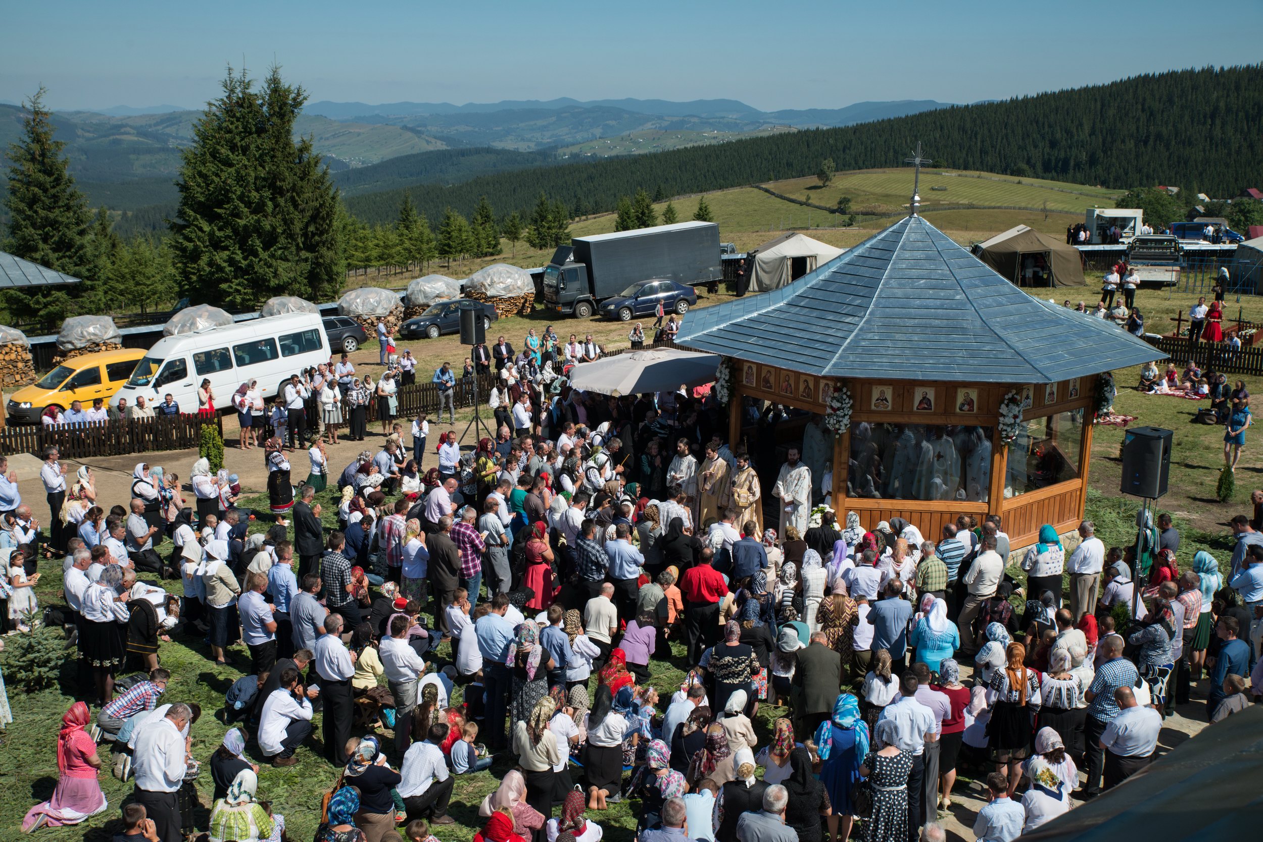 Sfinţirea Schitului „Sfântul Proroc Ilie” - Salaş, oficiată de doi ierarhi