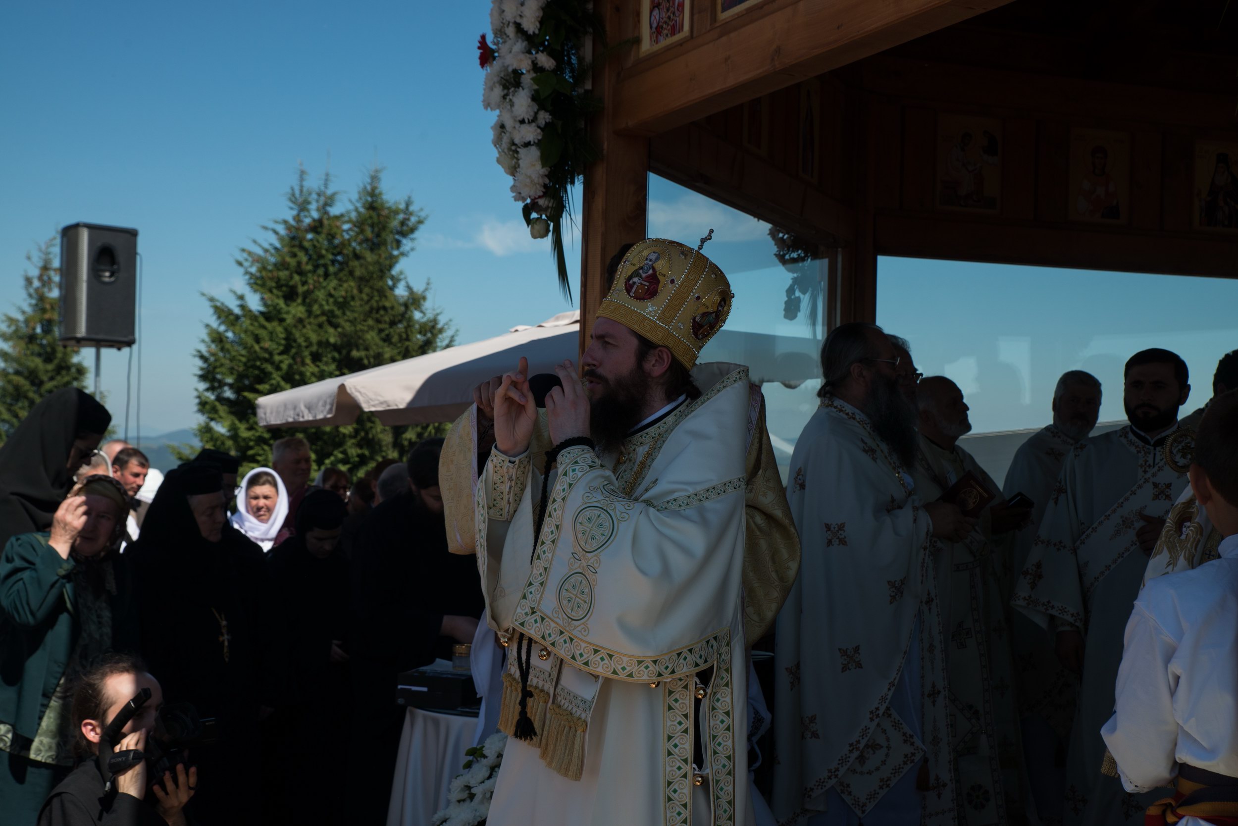 Sfinţirea Schitului „Sfântul Proroc Ilie” - Salaş, oficiată de doi ierarhi