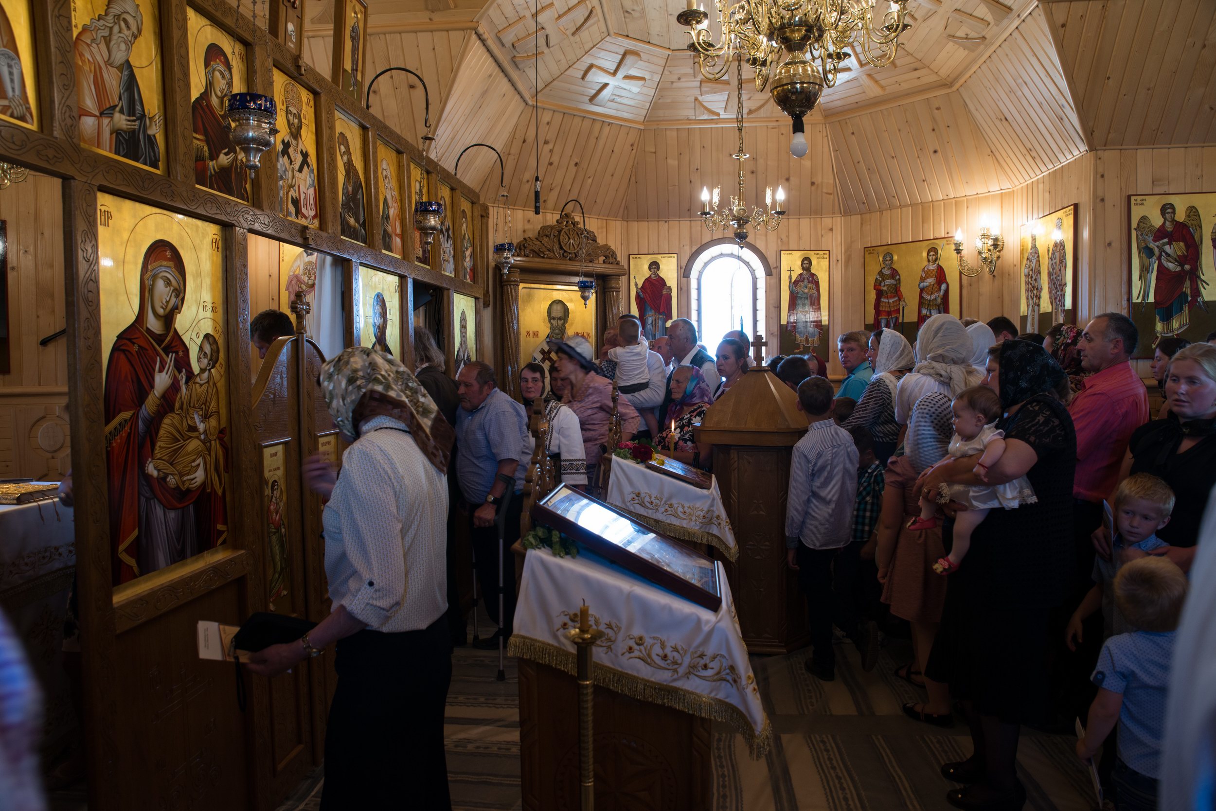 Sfinţirea Schitului „Sfântul Proroc Ilie” - Salaş, oficiată de doi ierarhi