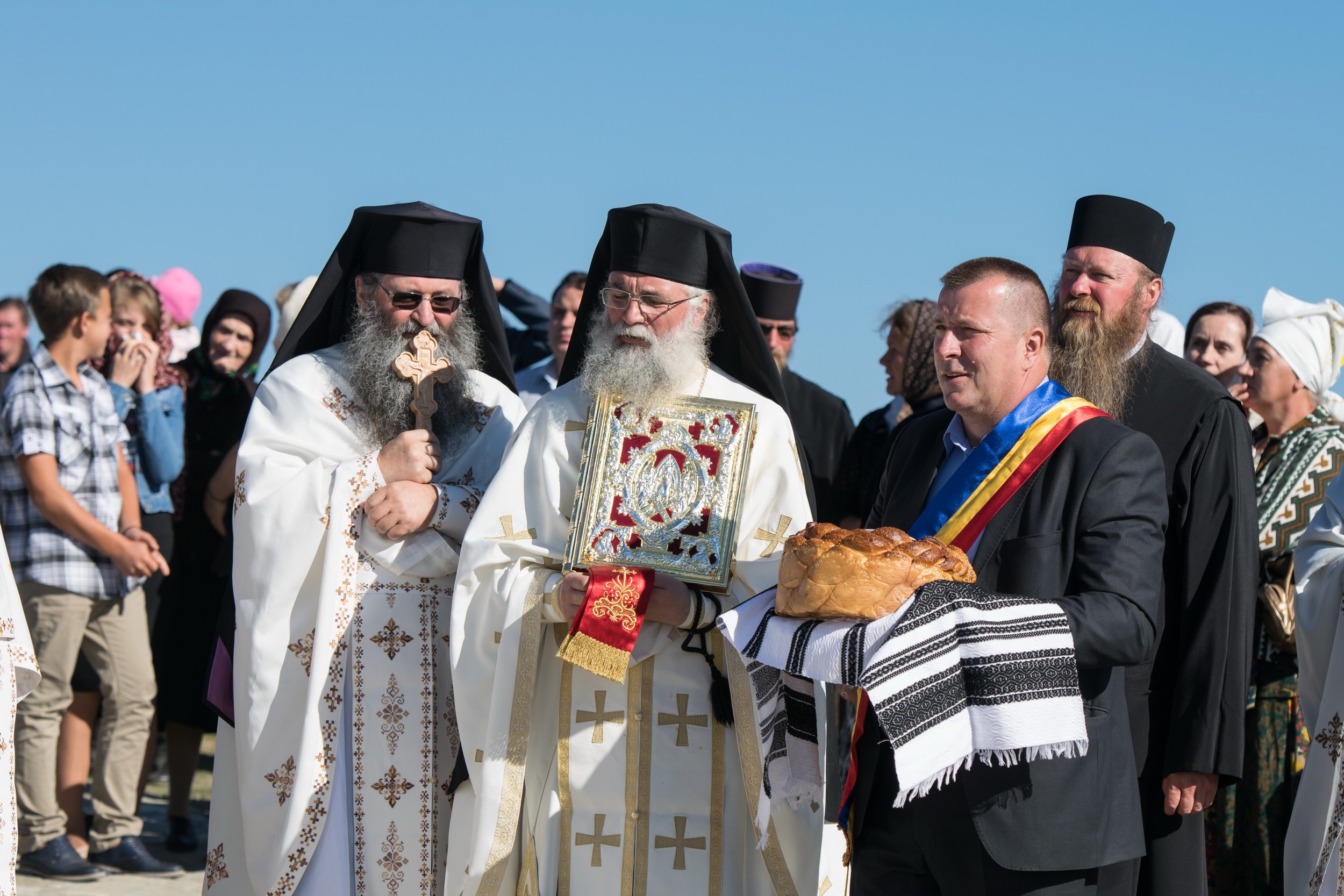 Sfinţirea Schitului „Sfântul Proroc Ilie” - Salaş, oficiată de doi ierarhi