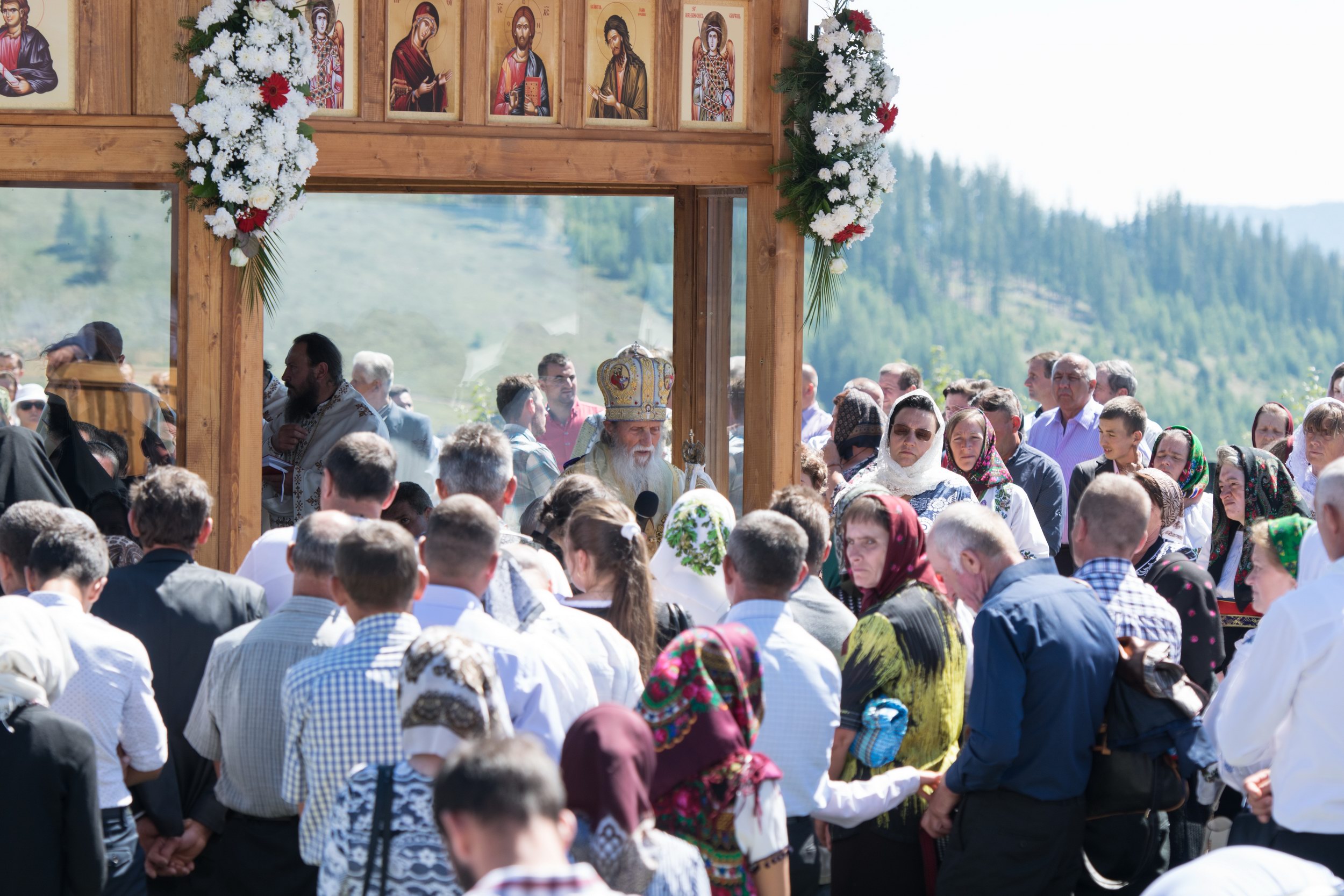 Sfinţirea Schitului „Sfântul Proroc Ilie” - Salaş, oficiată de doi ierarhi