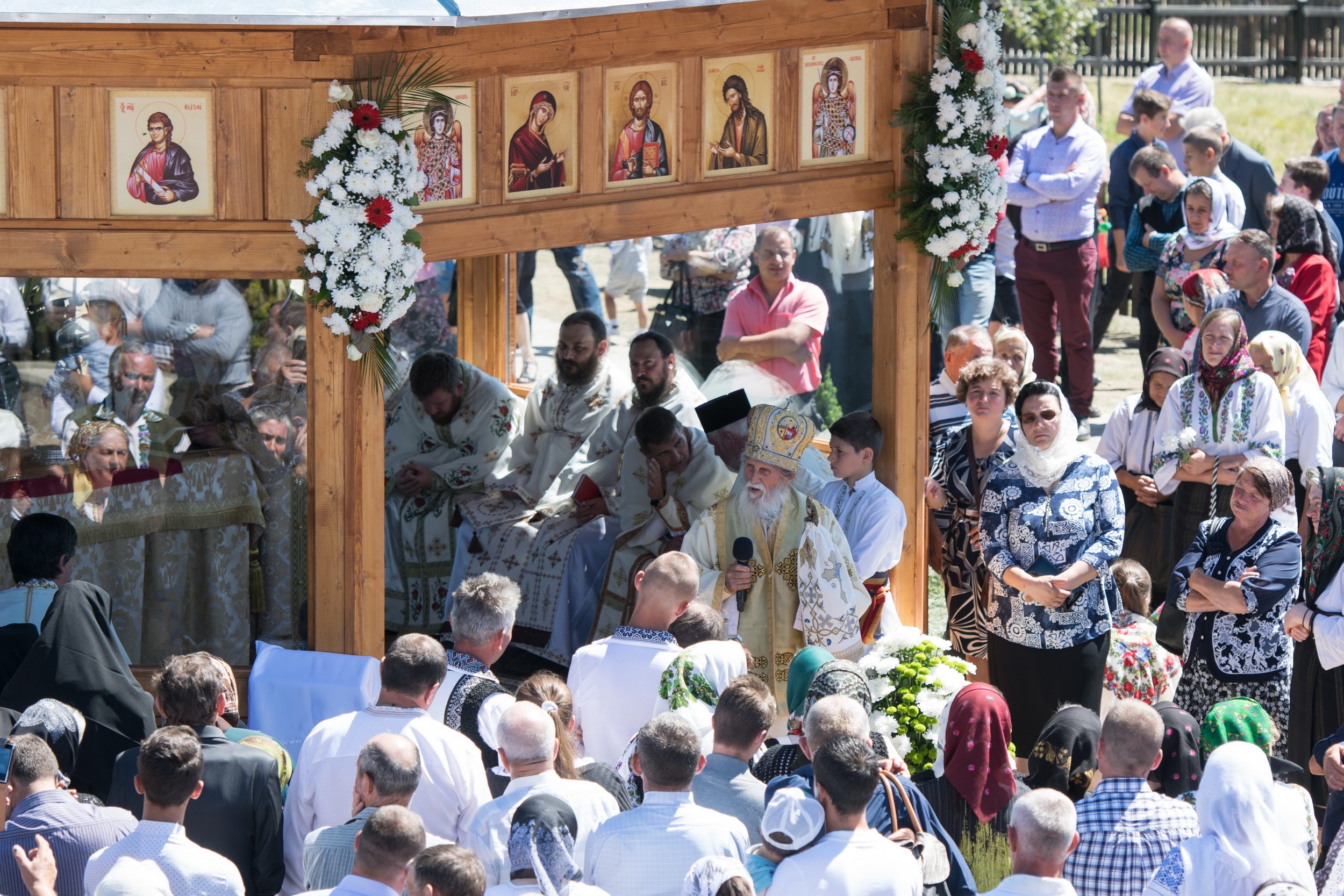 Sfinţirea Schitului „Sfântul Proroc Ilie” - Salaş, oficiată de doi ierarhi