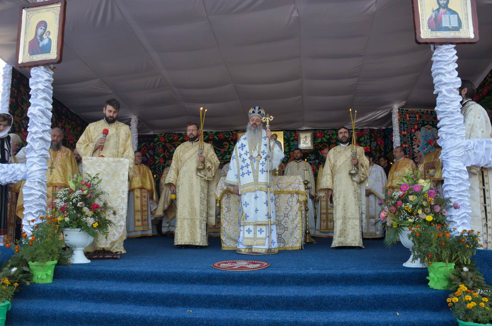 IPS Teofan a resfințit Biserica „Sfântul Mare Mucenic Gheorghe” din Copălău