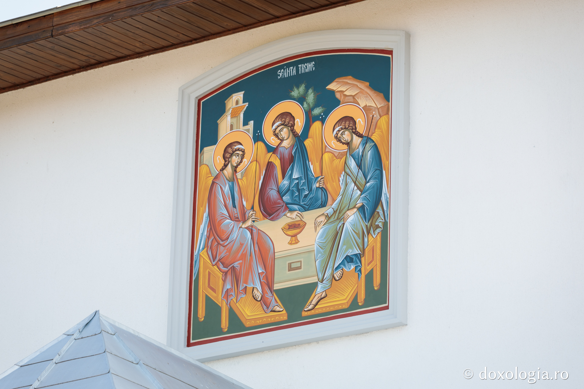 Biserica „Sfânta Treime” din Luncași, jud. Neamț, a fost sfințită