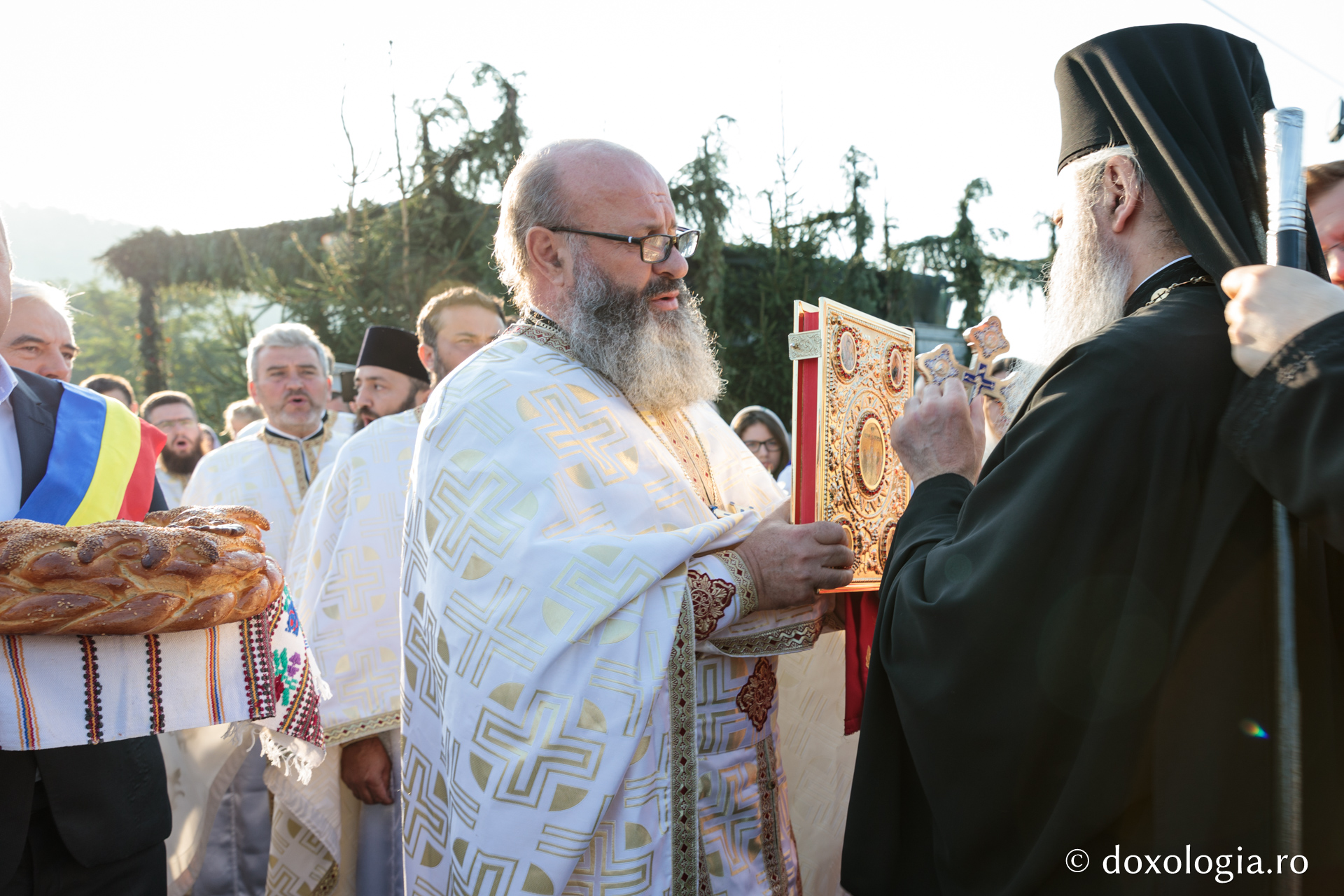 Biserica „Sfânta Treime” din Luncași, jud. Neamț, a fost sfințită