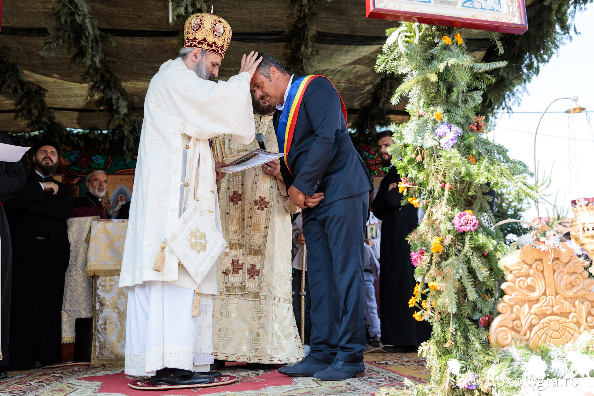 Biserica „Sfânta Treime” din Luncași, jud. Neamț, a fost sfințită