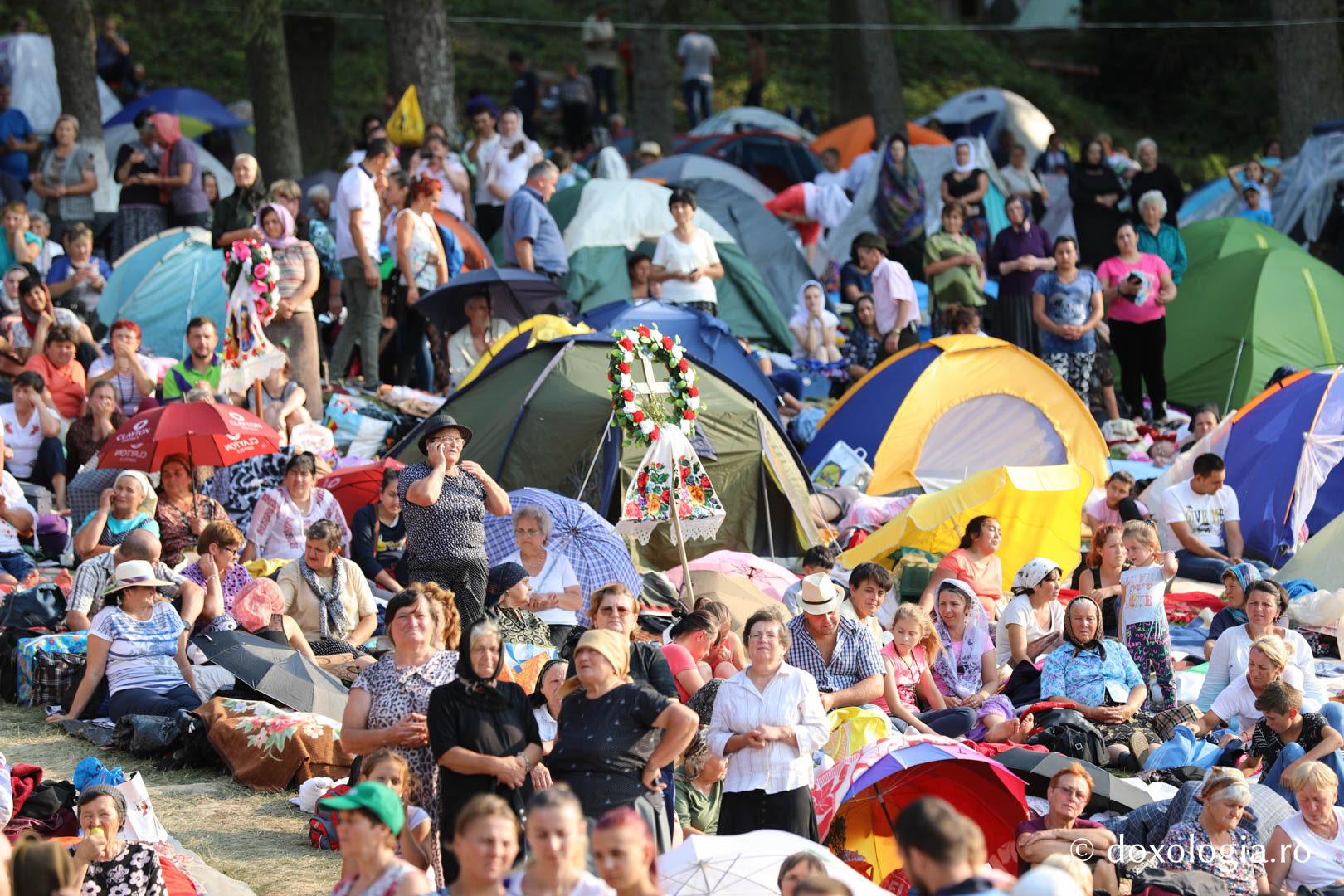 Slujba Vecerniei unită cu Litia la hramul Mănăstirii Nicula