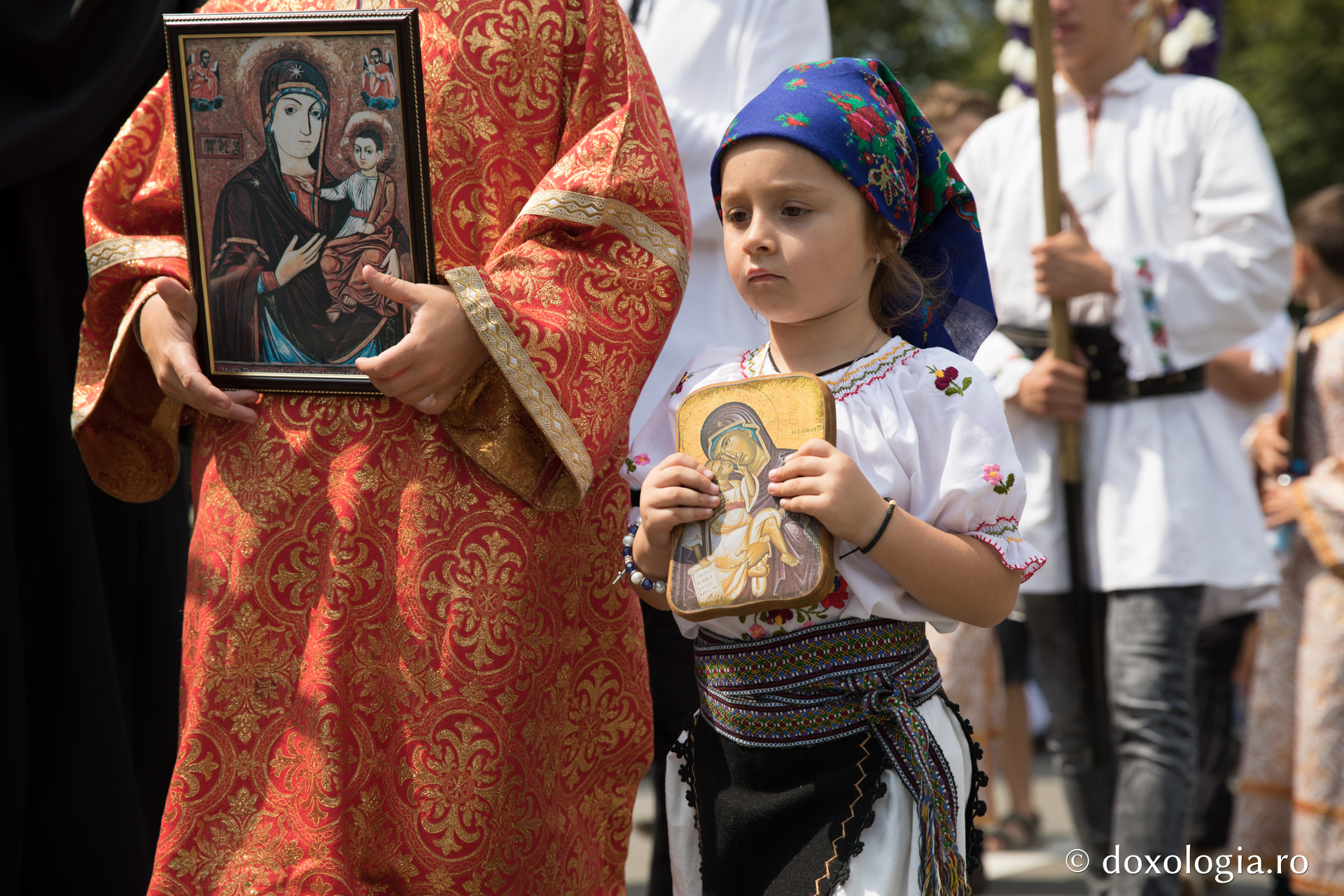 (Foto) Lăsaţi copiii să vină la Mine!