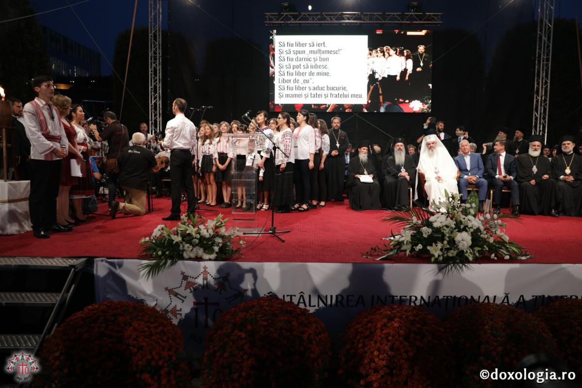 (Video) Intonarea imnului ITO 2017 în seara deschiderii evenimentului