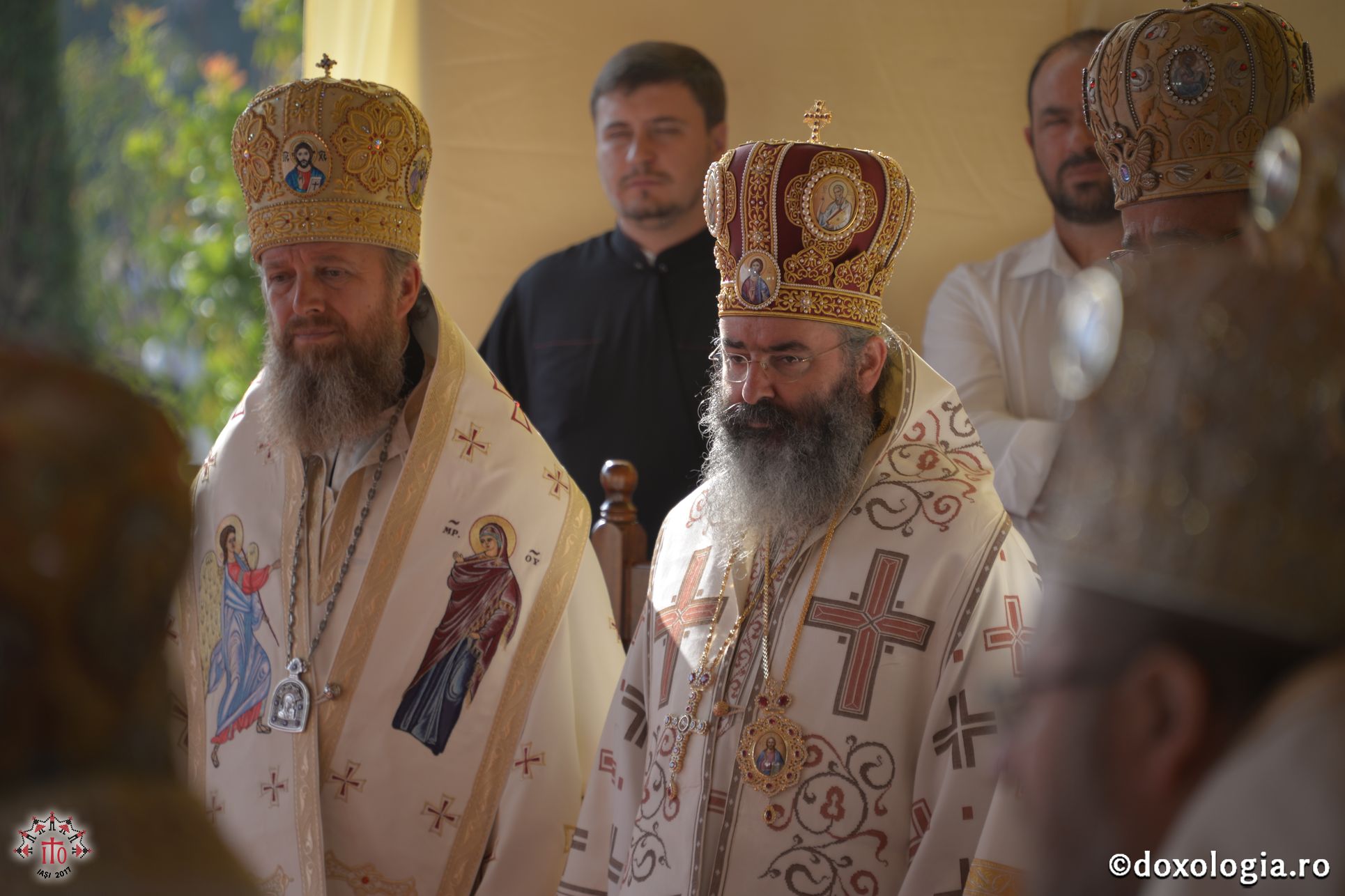 15 ierarhi și peste 6.000 de tineri, la slujba Sfintei Liturghii solemne din cadrul ITO 2017