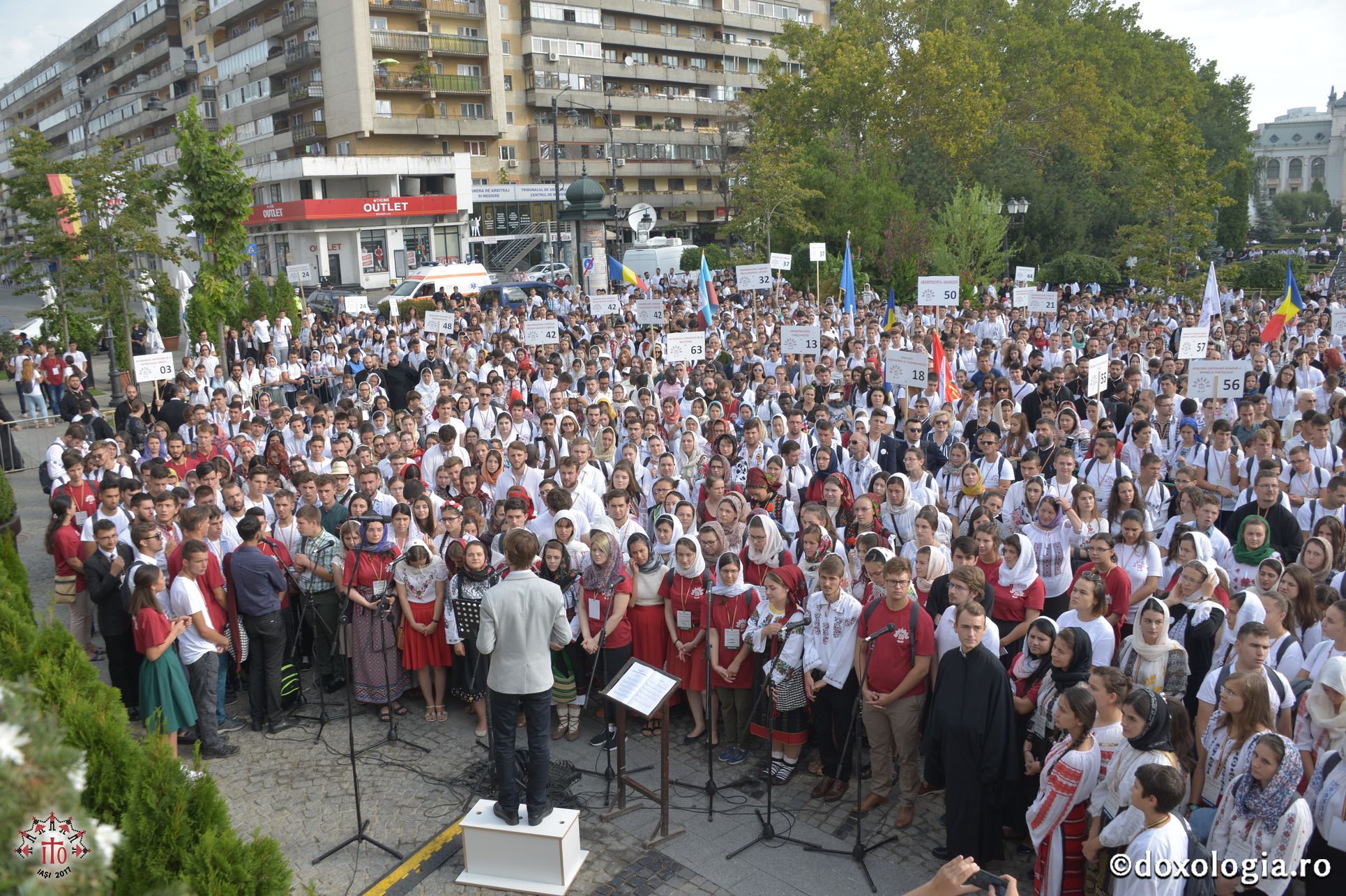 15 ierarhi și peste 6.000 de tineri, la slujba Sfintei Liturghii solemne din cadrul ITO 2017