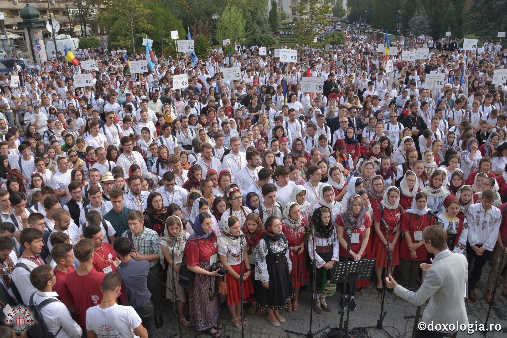 15 ierarhi și peste 6.000 de tineri, la slujba Sfintei Liturghii solemne din cadrul ITO 2017
